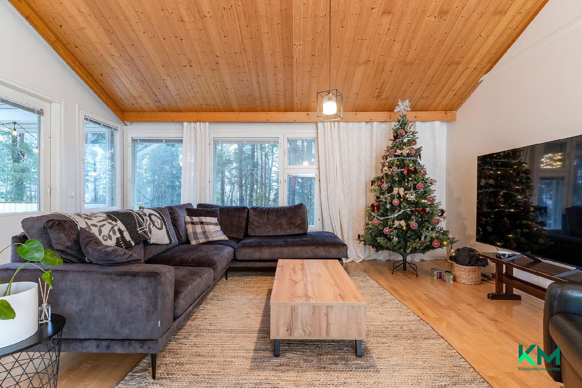 Tapulintie 9, Keskusta, Kangasala