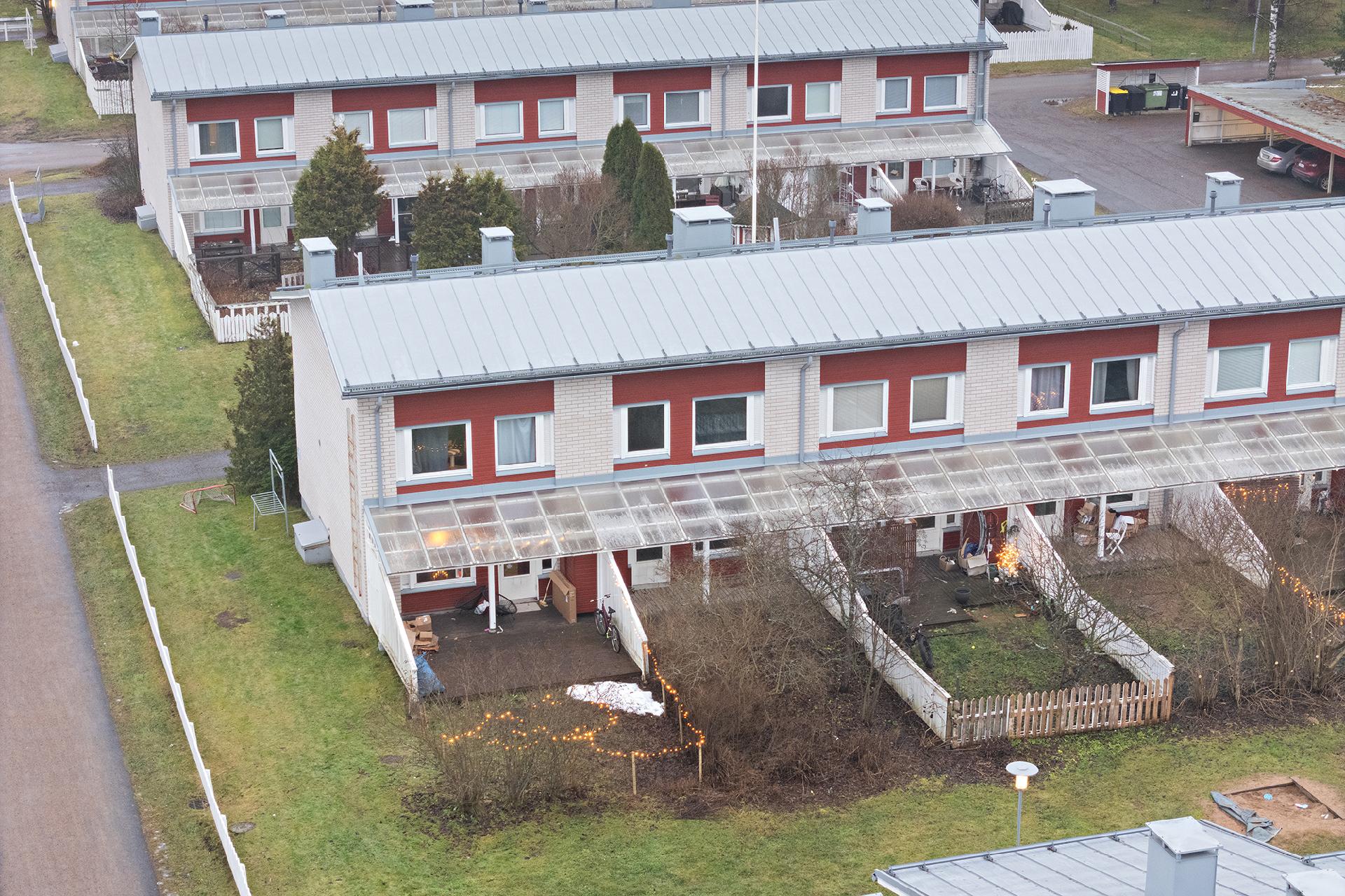 Juolavehnäntie 1, Rajakylä, Oulu