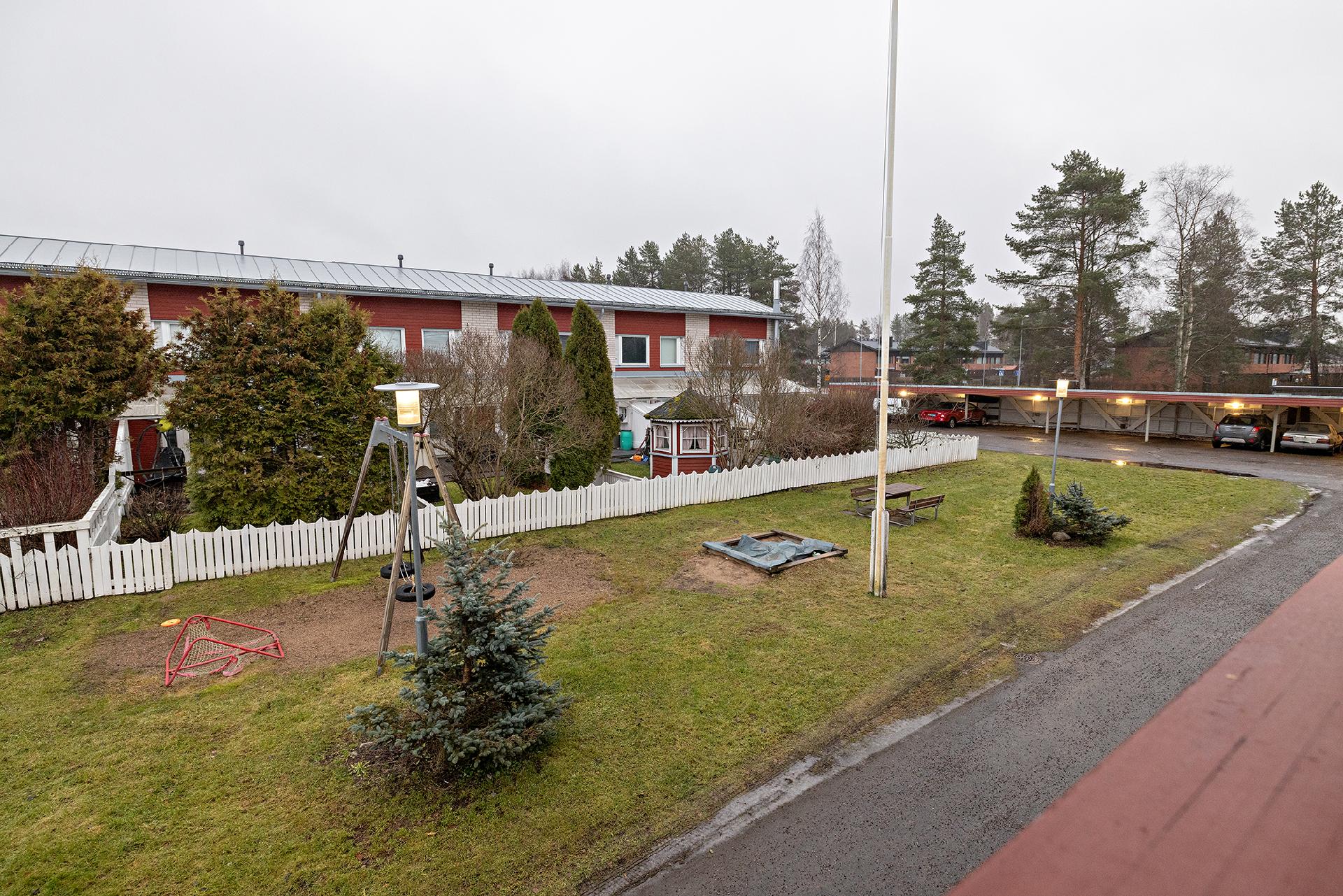 Juolavehnäntie 1, Rajakylä, Oulu