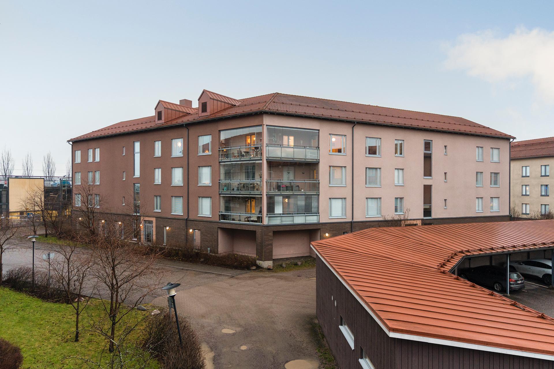 Arinatie 12, Kartanonkoski, Vantaa