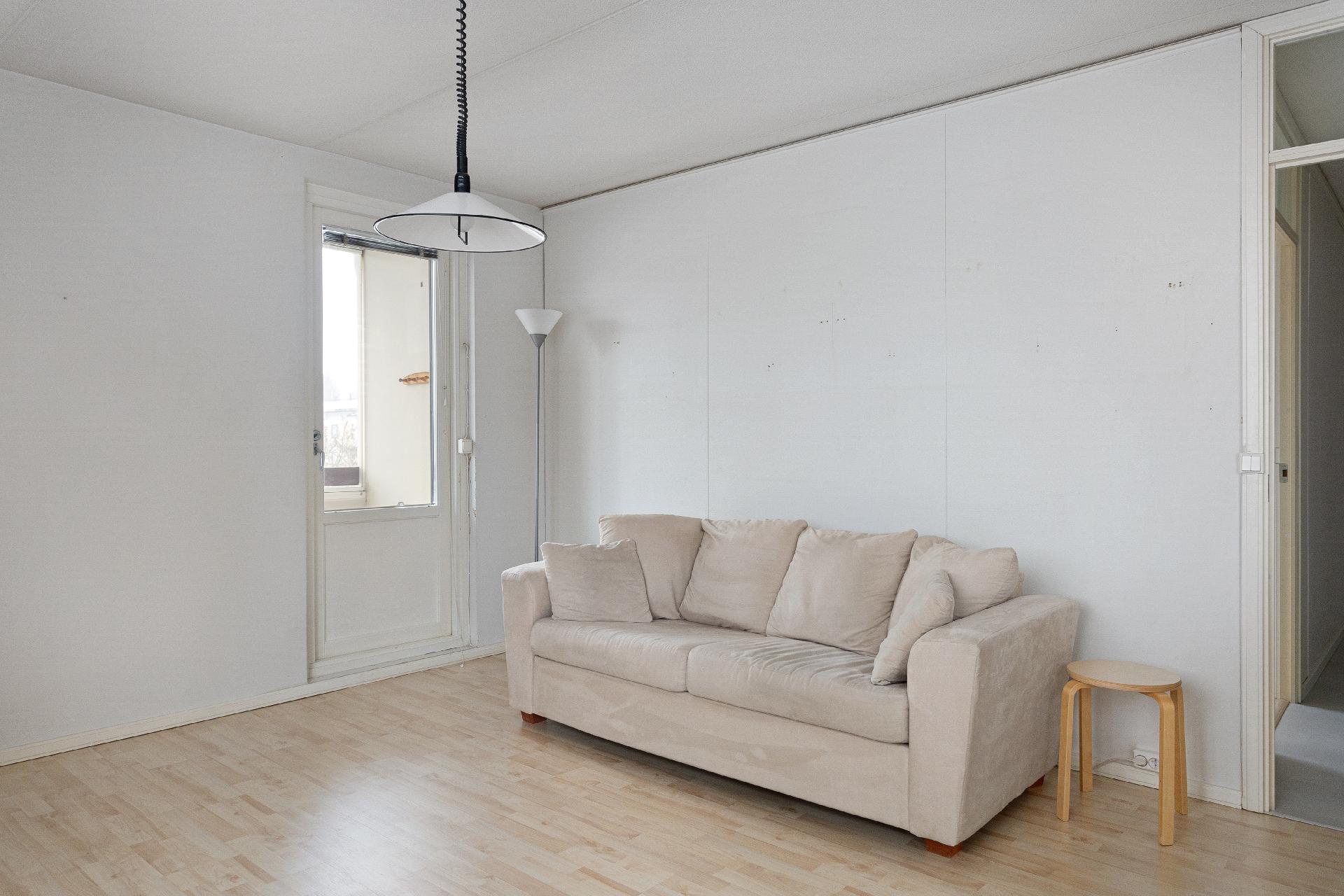 Tolkkilankatu 9, Eskolanmäki, Kouvola