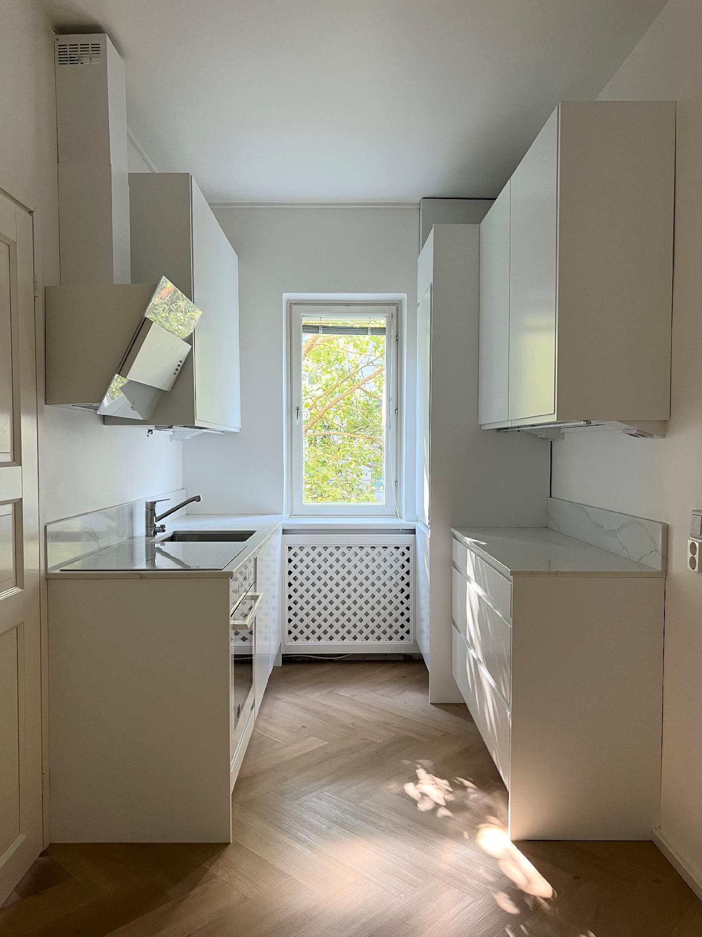 Rakuunantie 8, Munkkiniemi, Helsinki