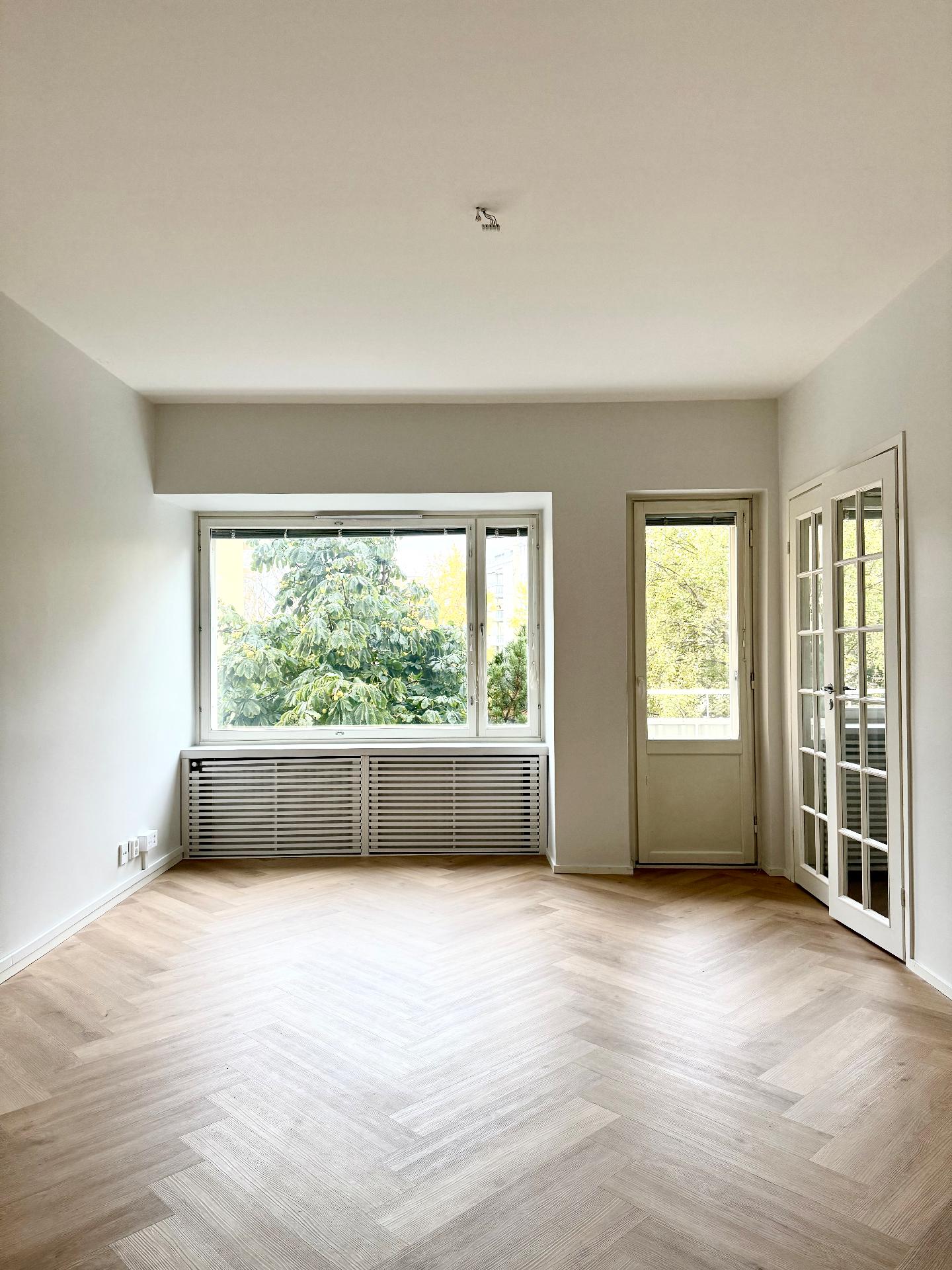 Rakuunantie 8, Munkkiniemi, Helsinki