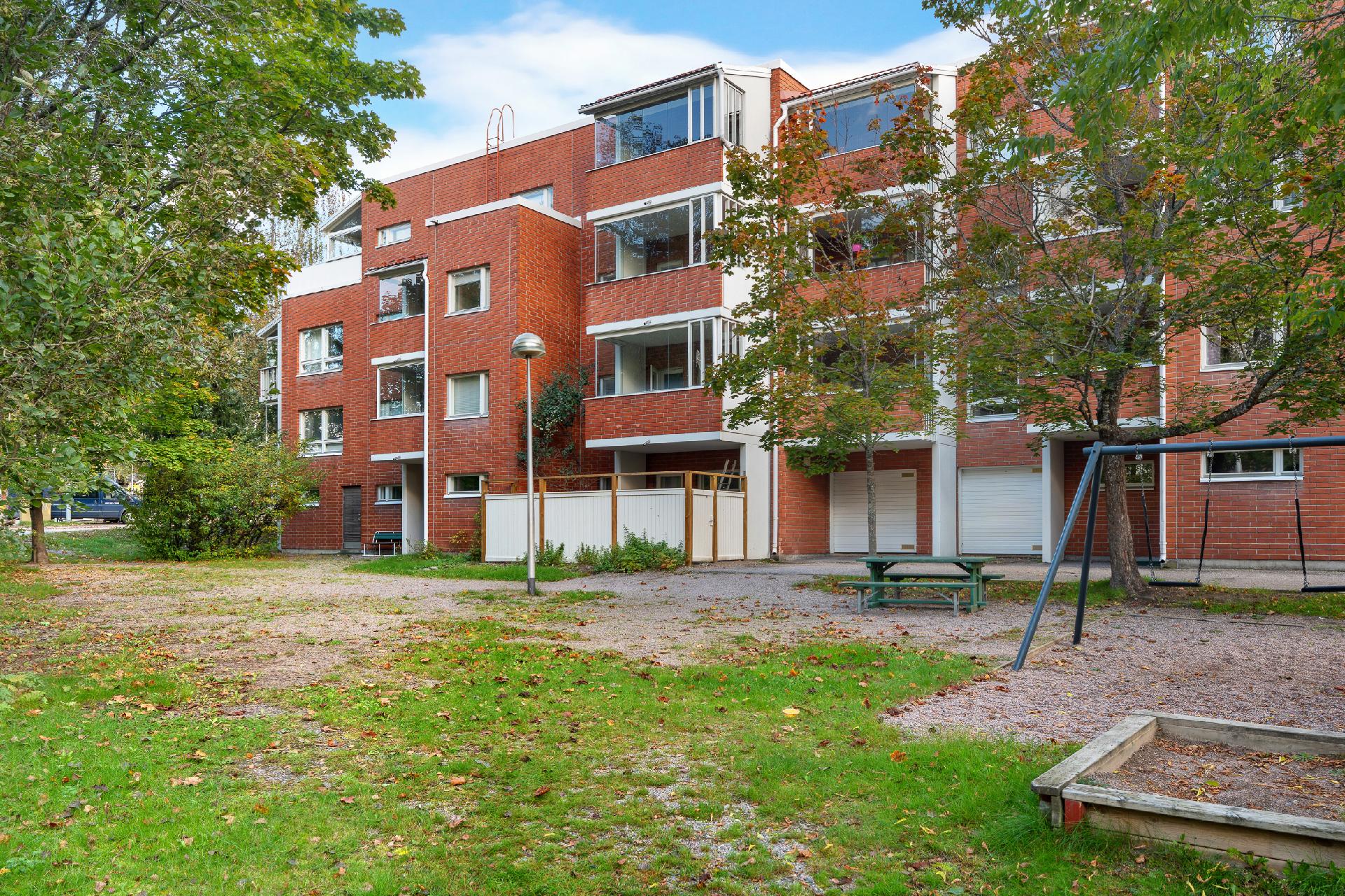 Veräjäkallionkatu 1, Leppävaara, Espoo