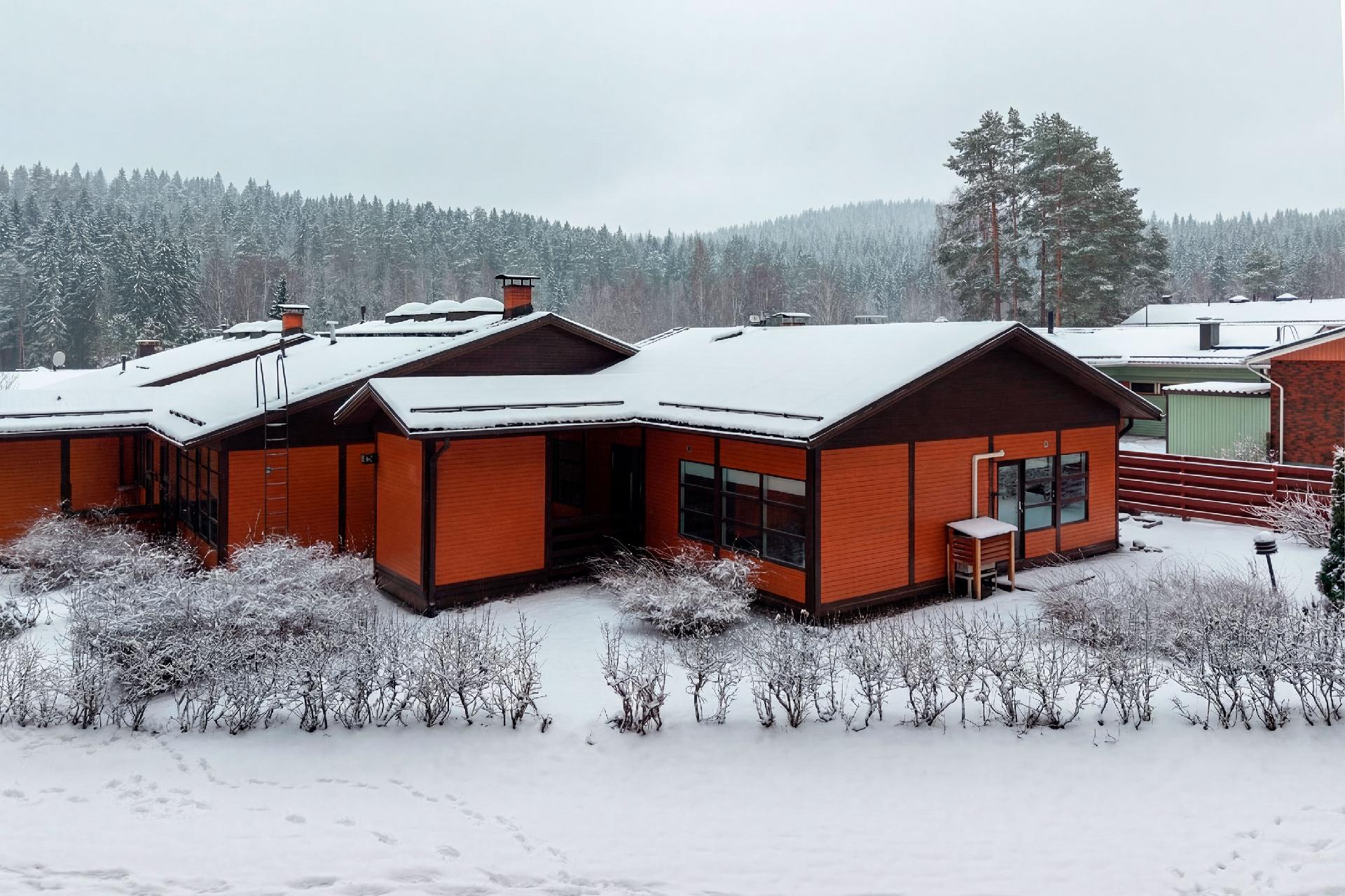 Mansikkatie 12, Länsi-Puijo, Kuopio