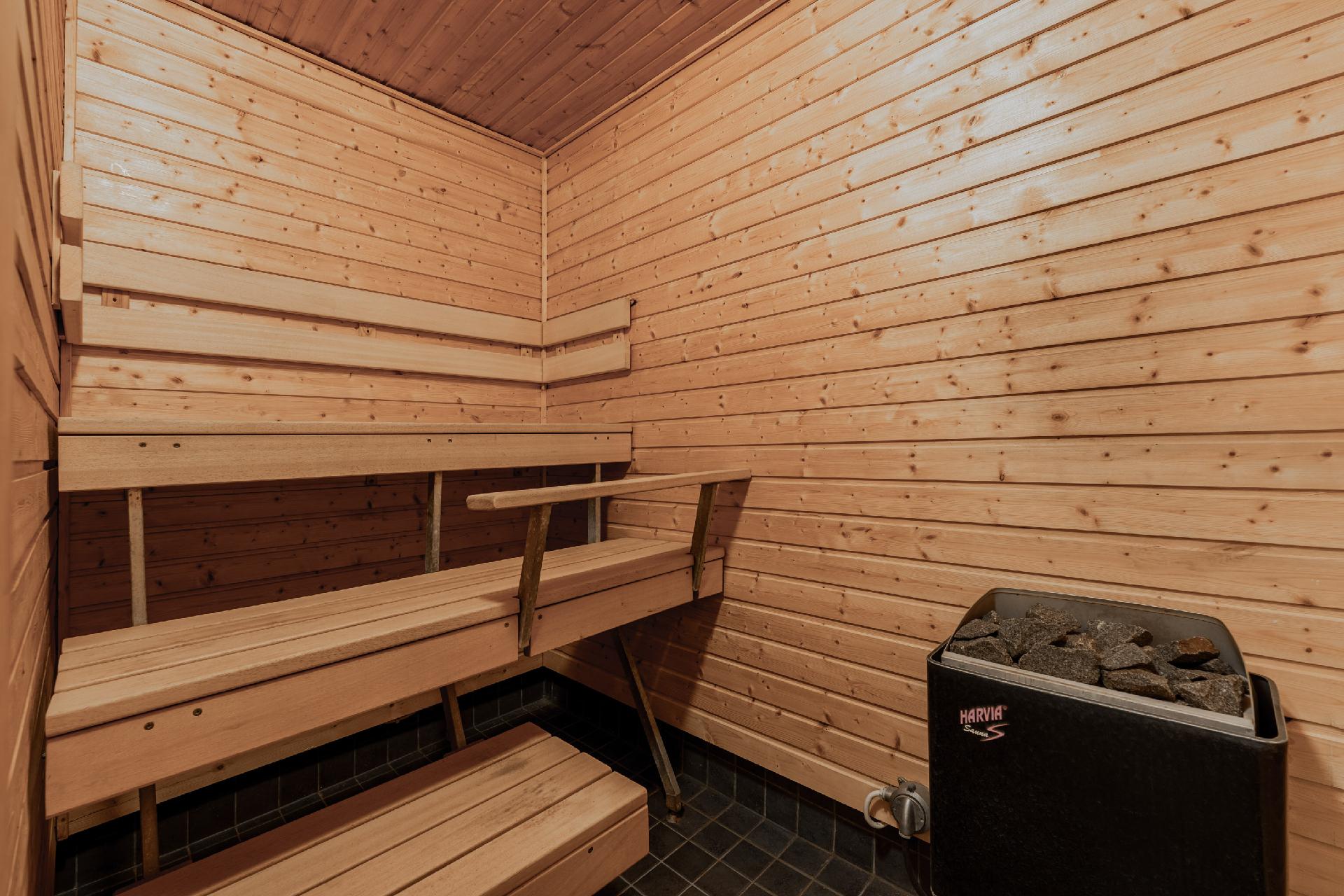 Mansikkatie 12, Länsi-Puijo, Kuopio