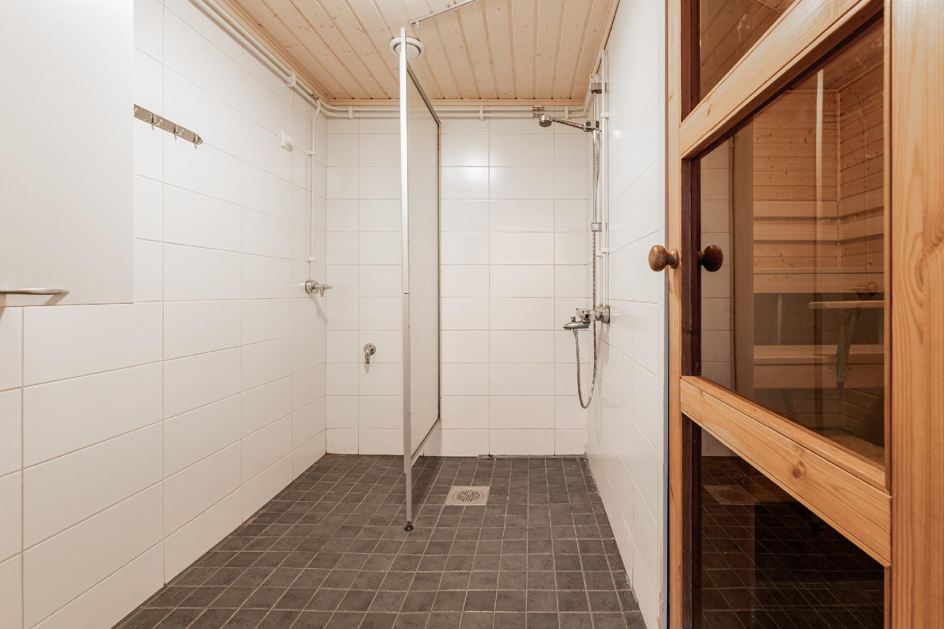 Mansikkatie 12, Länsi-Puijo, Kuopio