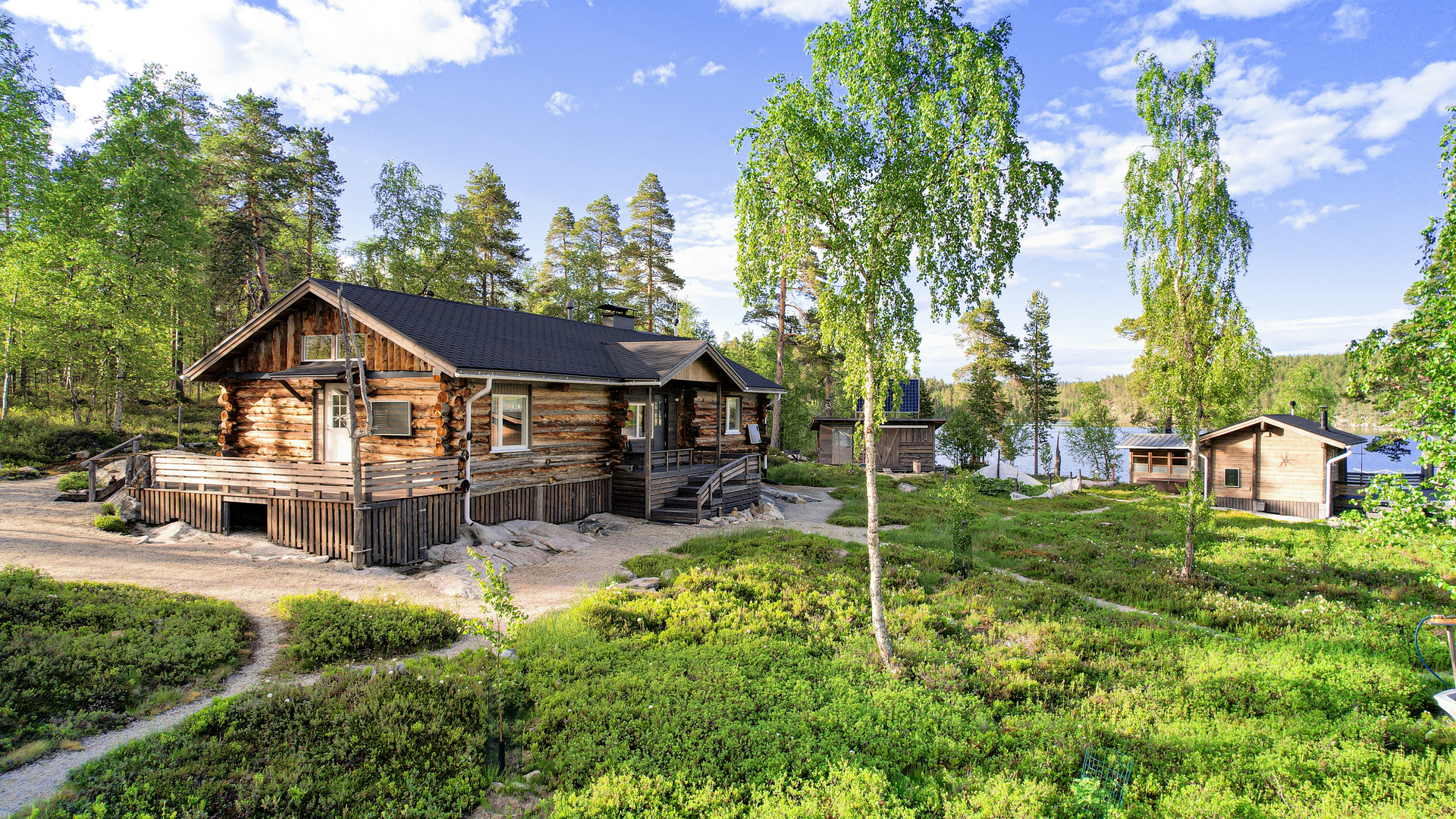 Kelohirsinen päärakennus