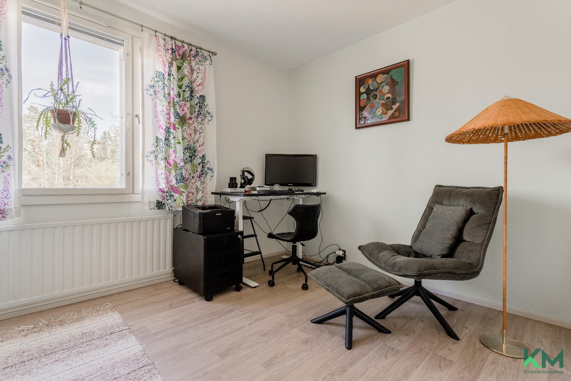 Keinutie 11, Kontula, Helsinki