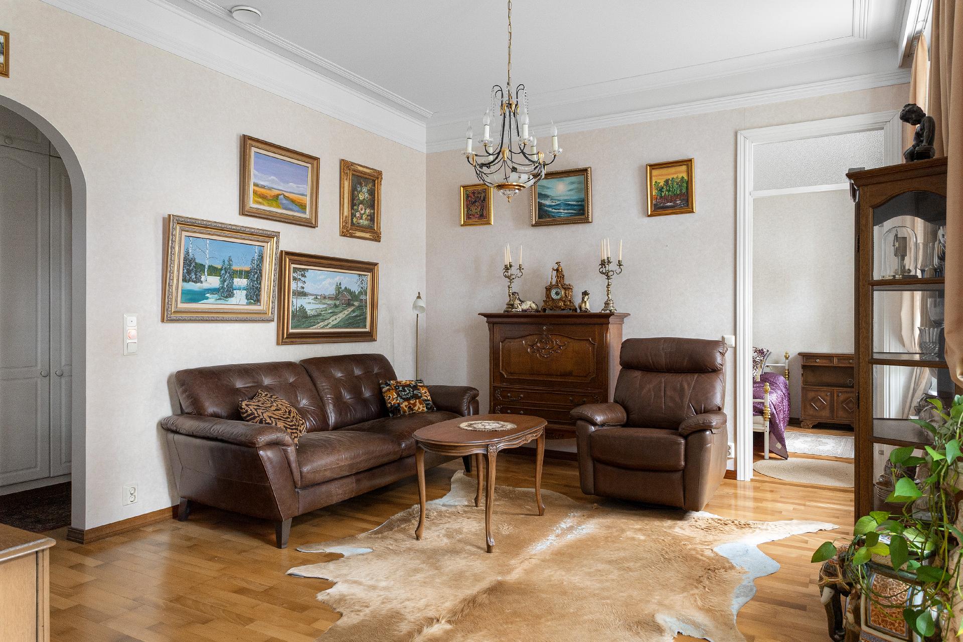 Upseeritie 7, Kasarminmäki, Kouvola