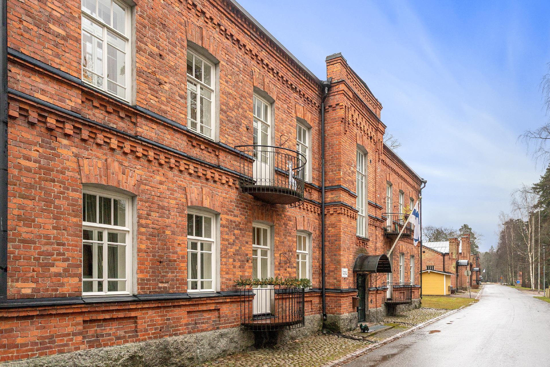 Upseeritie 7, Kasarminmäki, Kouvola