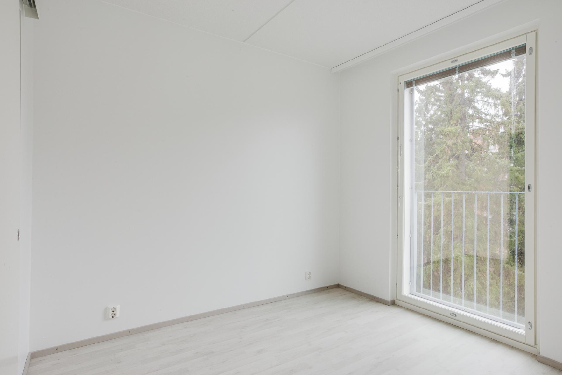 Lielahdenkatu 45, Lentävänniemi, Tampere