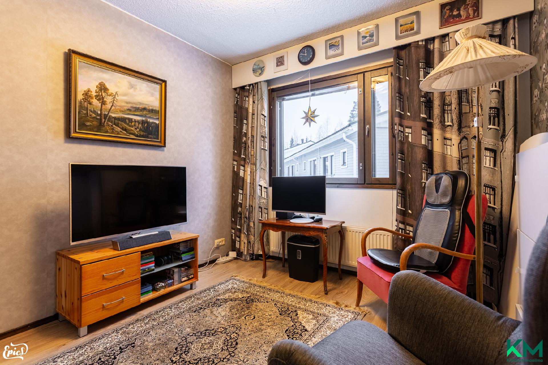 Yläkerran makuuhuone