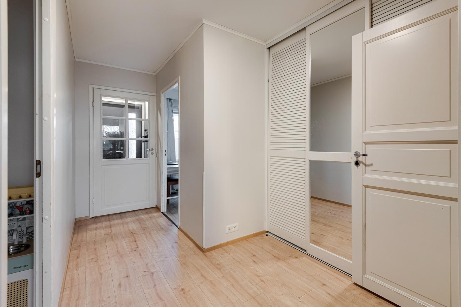 Sirkkalanmäki 52, Heikinlaakso, Helsinki