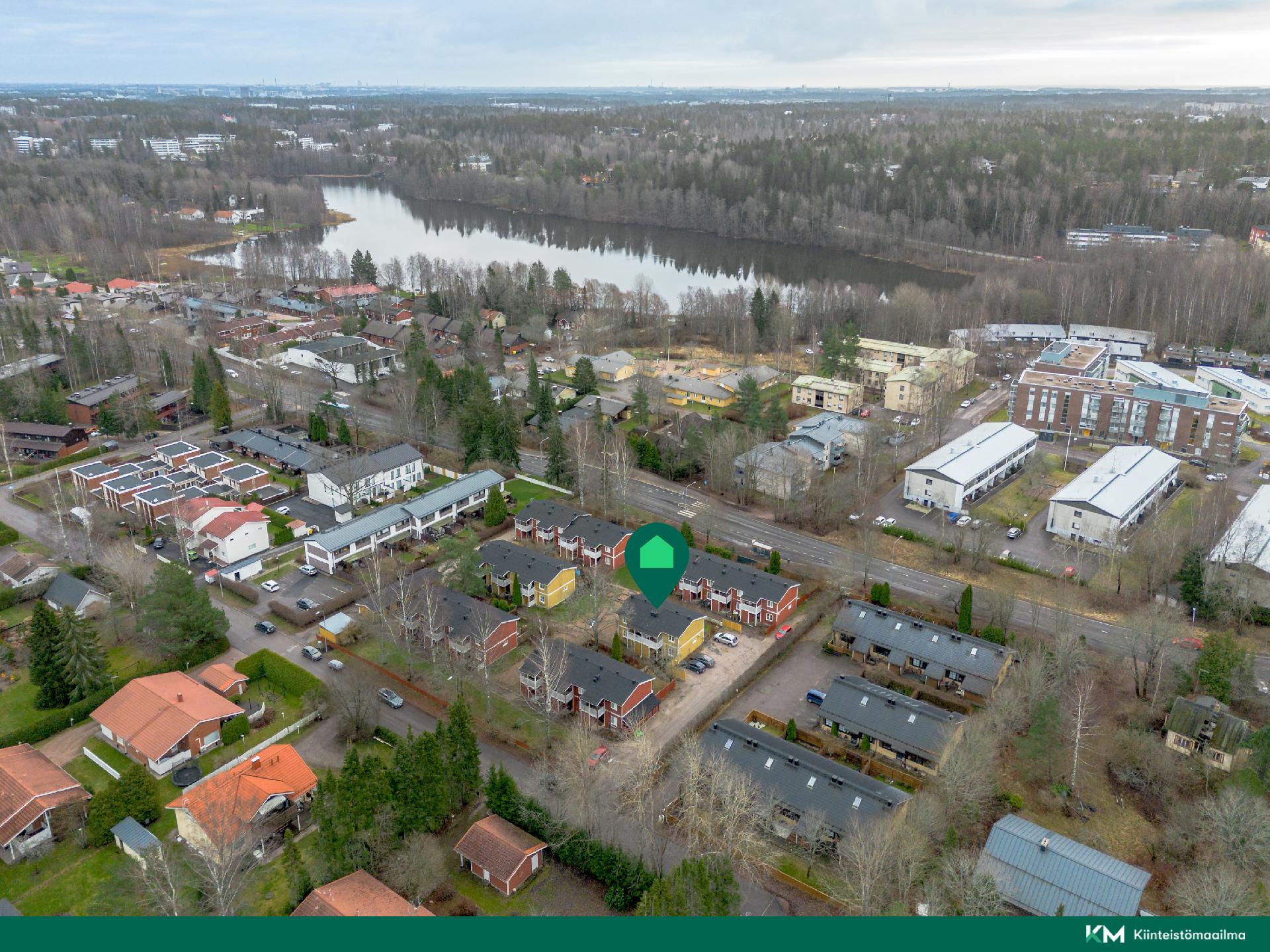 Laajempi ilmakuva Lippajärveltä