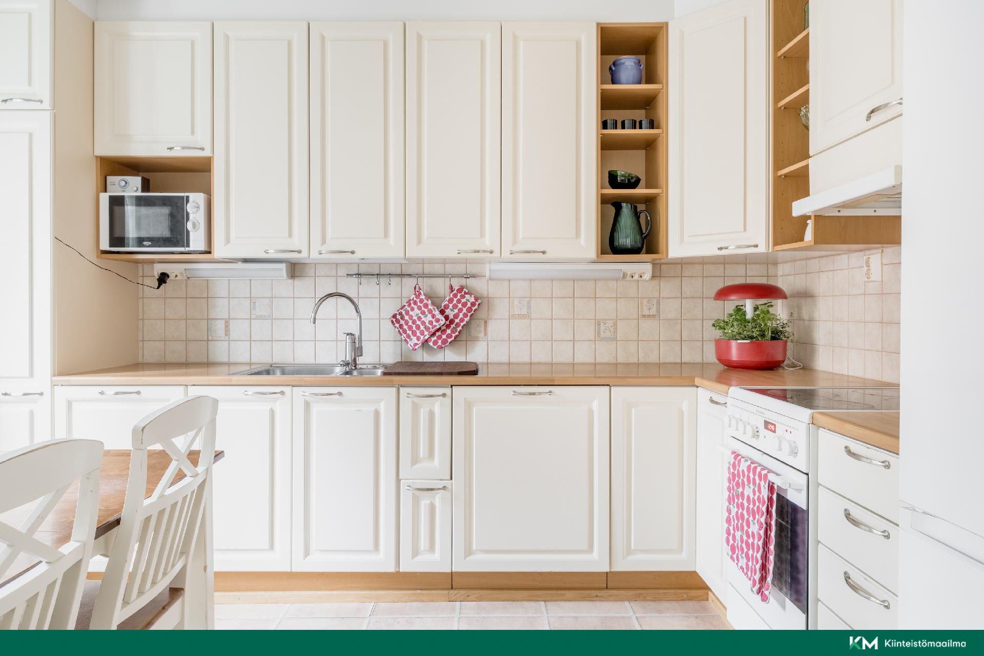 Kodikas ja lämminhenkinen keittiö