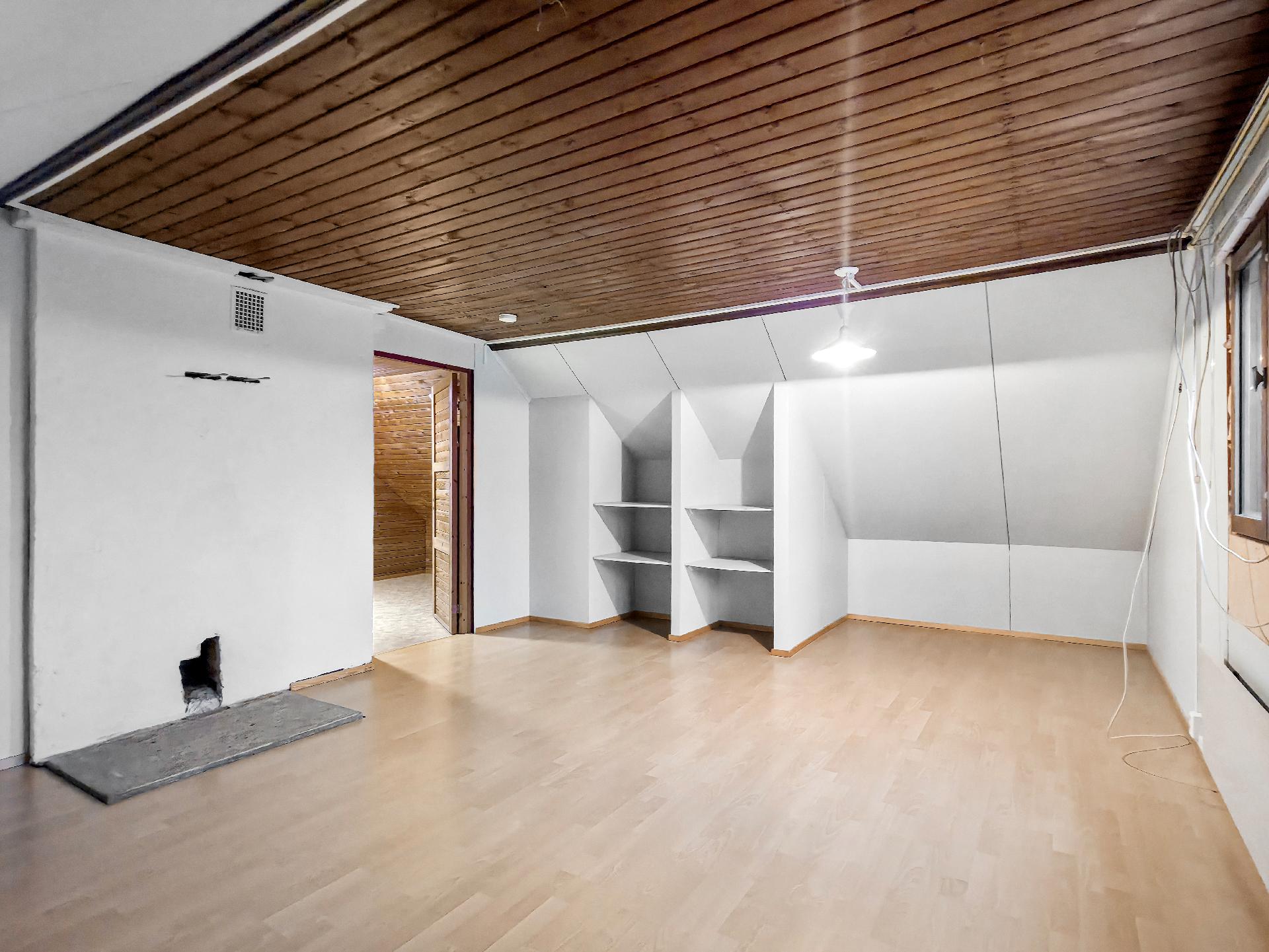 Tiaisenkatu 1, Uus-Lavola, Lappeenranta