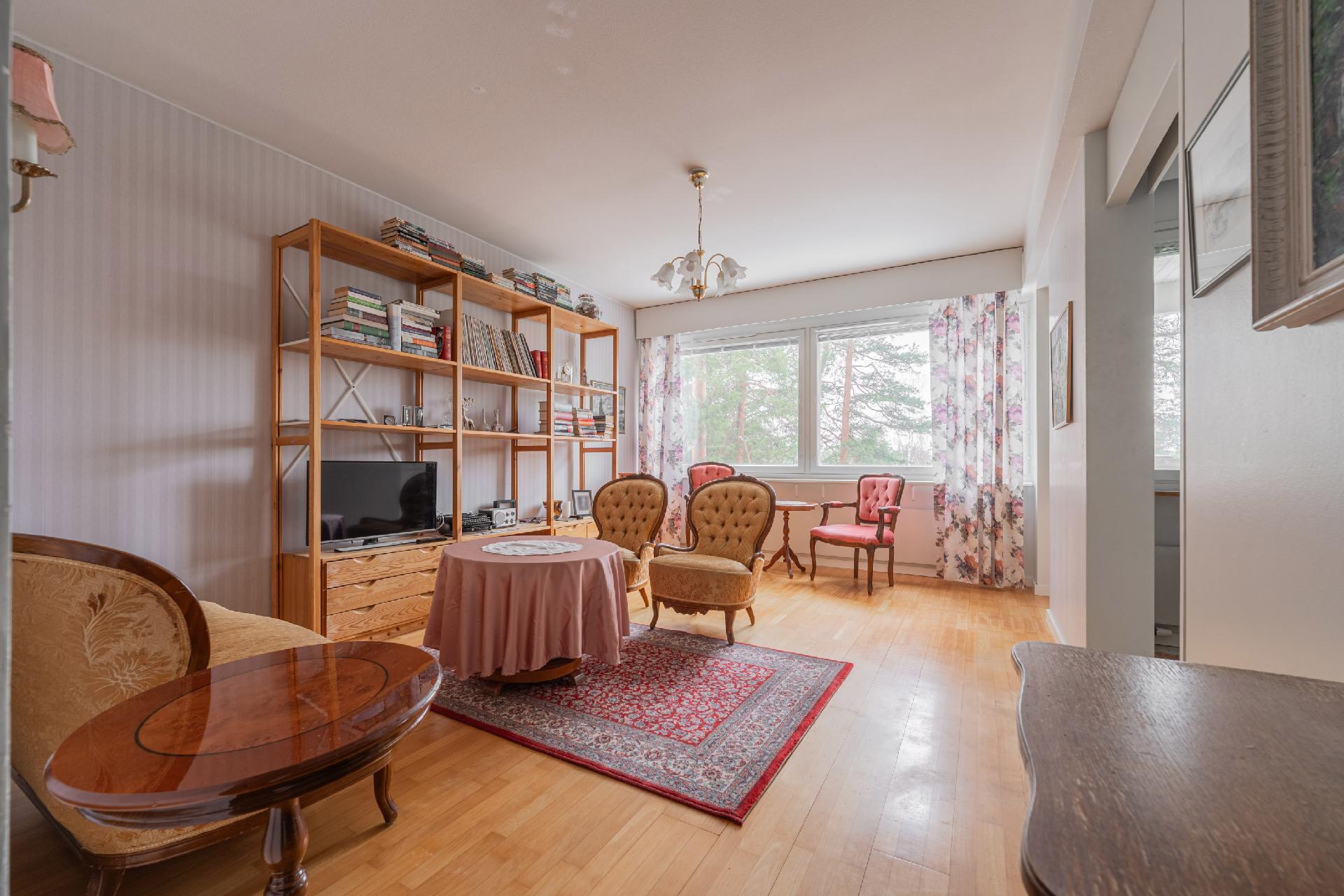 Suunnistajantie 11, Puijonlaakso, Kuopio