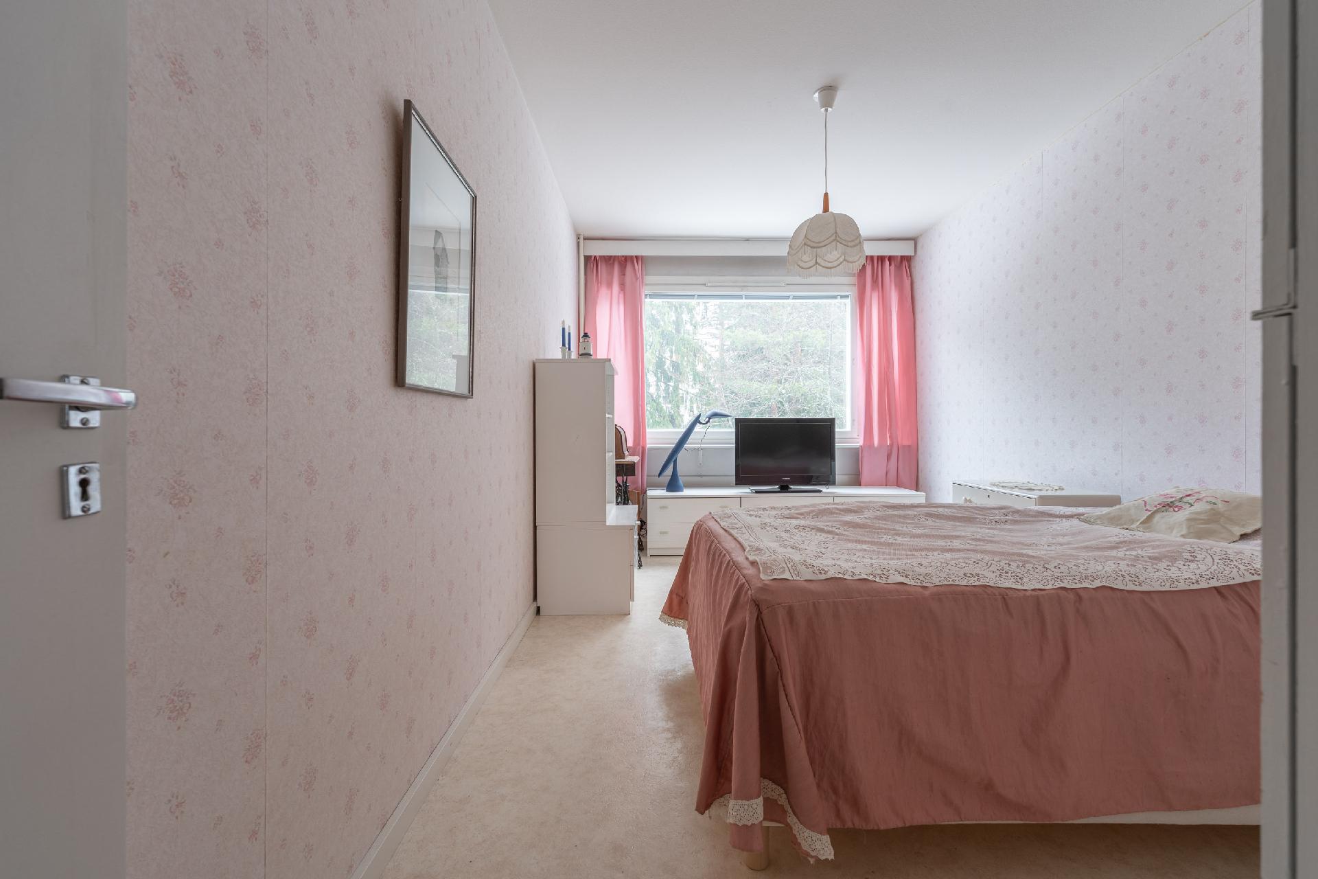 Suunnistajantie 11, Puijonlaakso, Kuopio