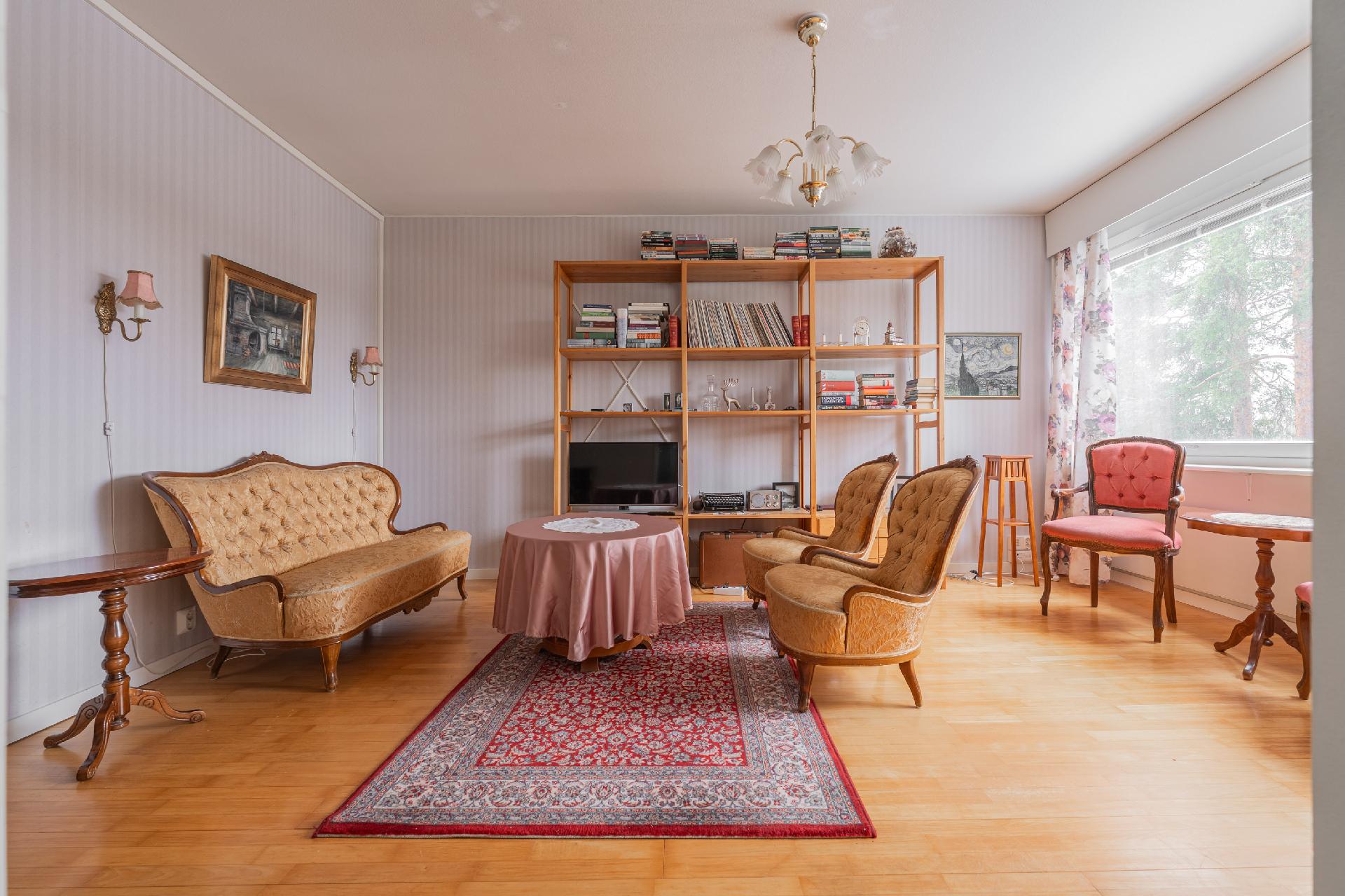 Suunnistajantie 11, Puijonlaakso, Kuopio