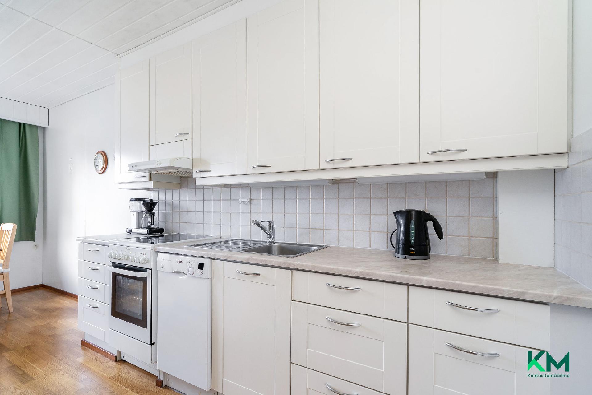 Kurvis-Höllin tie 5, Sahalahti, Kangasala