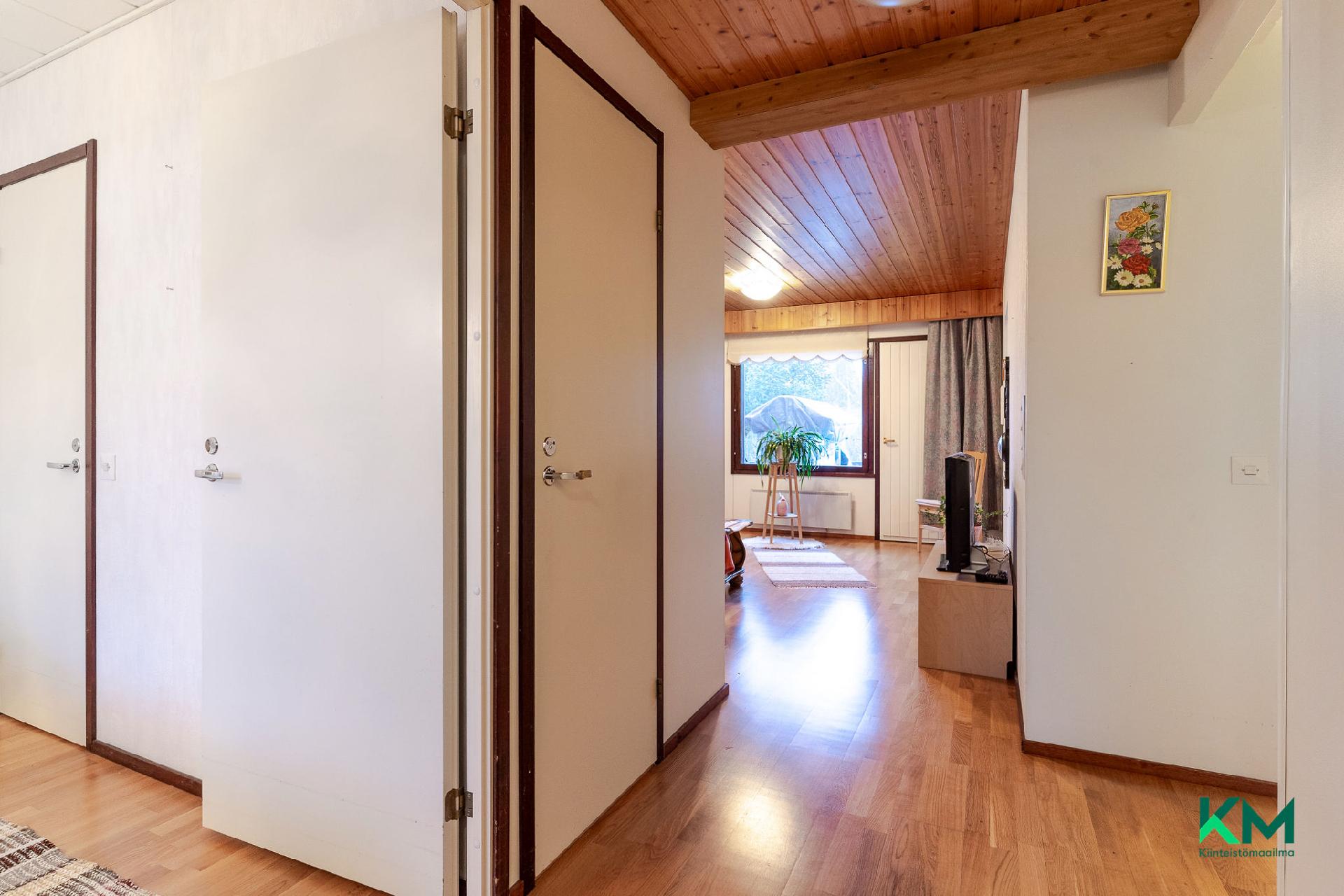 Kurvis-Höllin tie 5, Sahalahti, Kangasala