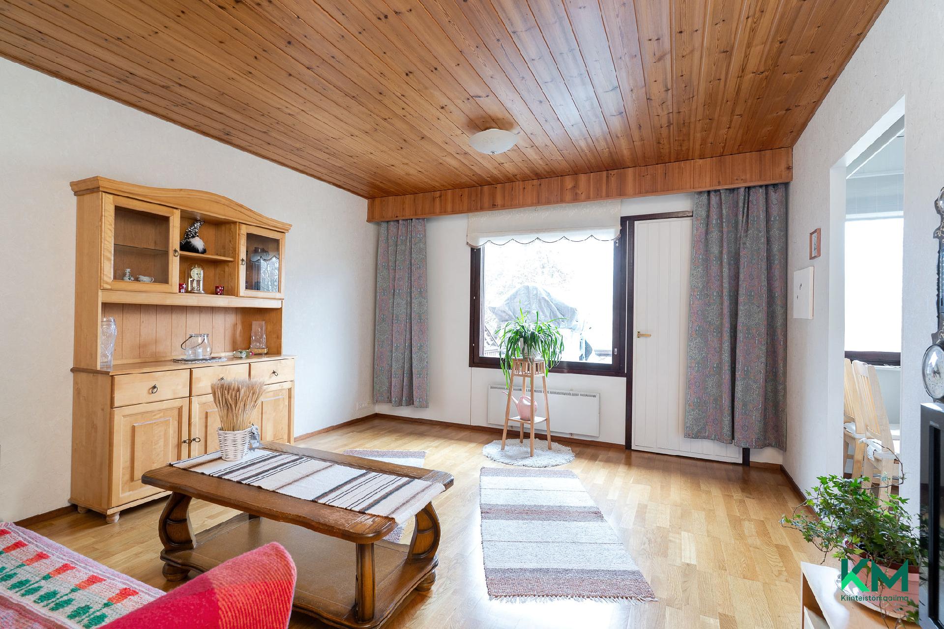 Kurvis-Höllin tie 5, Sahalahti, Kangasala