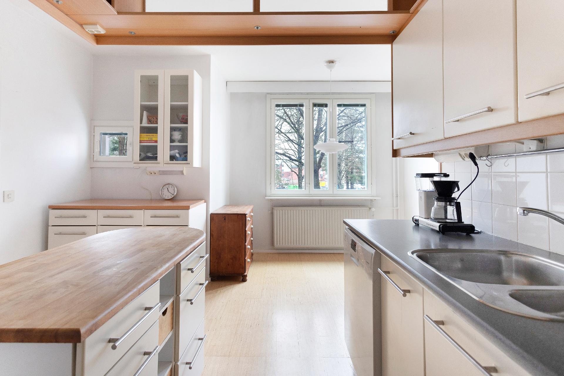 Kaarnatie 1, Malminkartano, Helsinki