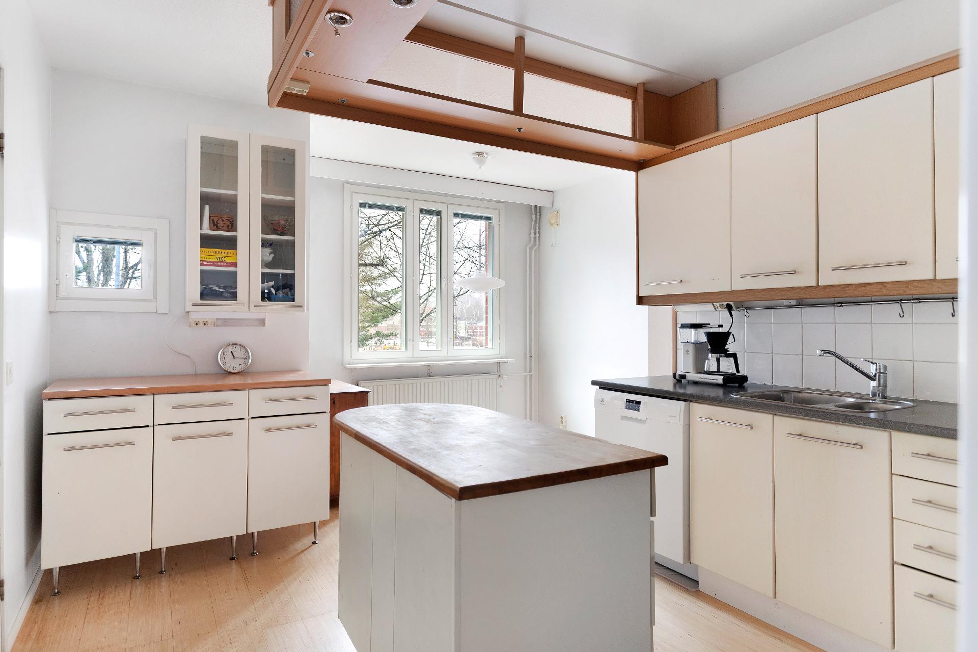 Kaarnatie 1, Malminkartano, Helsinki