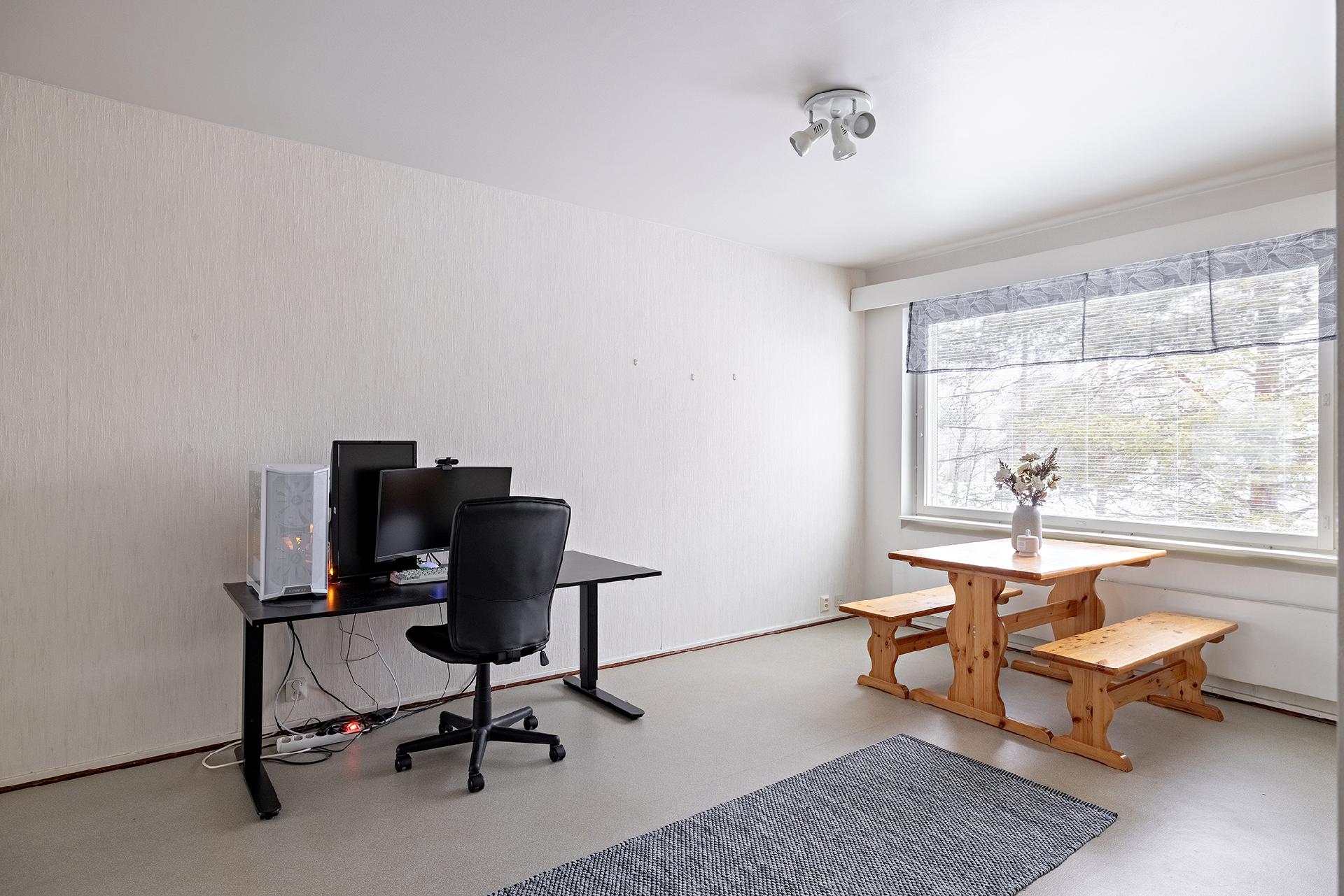 Liisantie 7, Koskela, Oulu