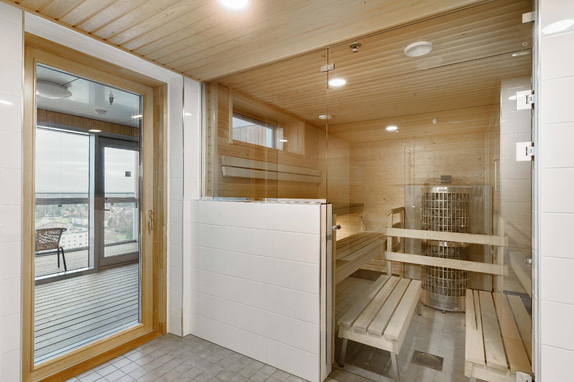 Myös sauntilat ovat kerhotilan yhteydessä.