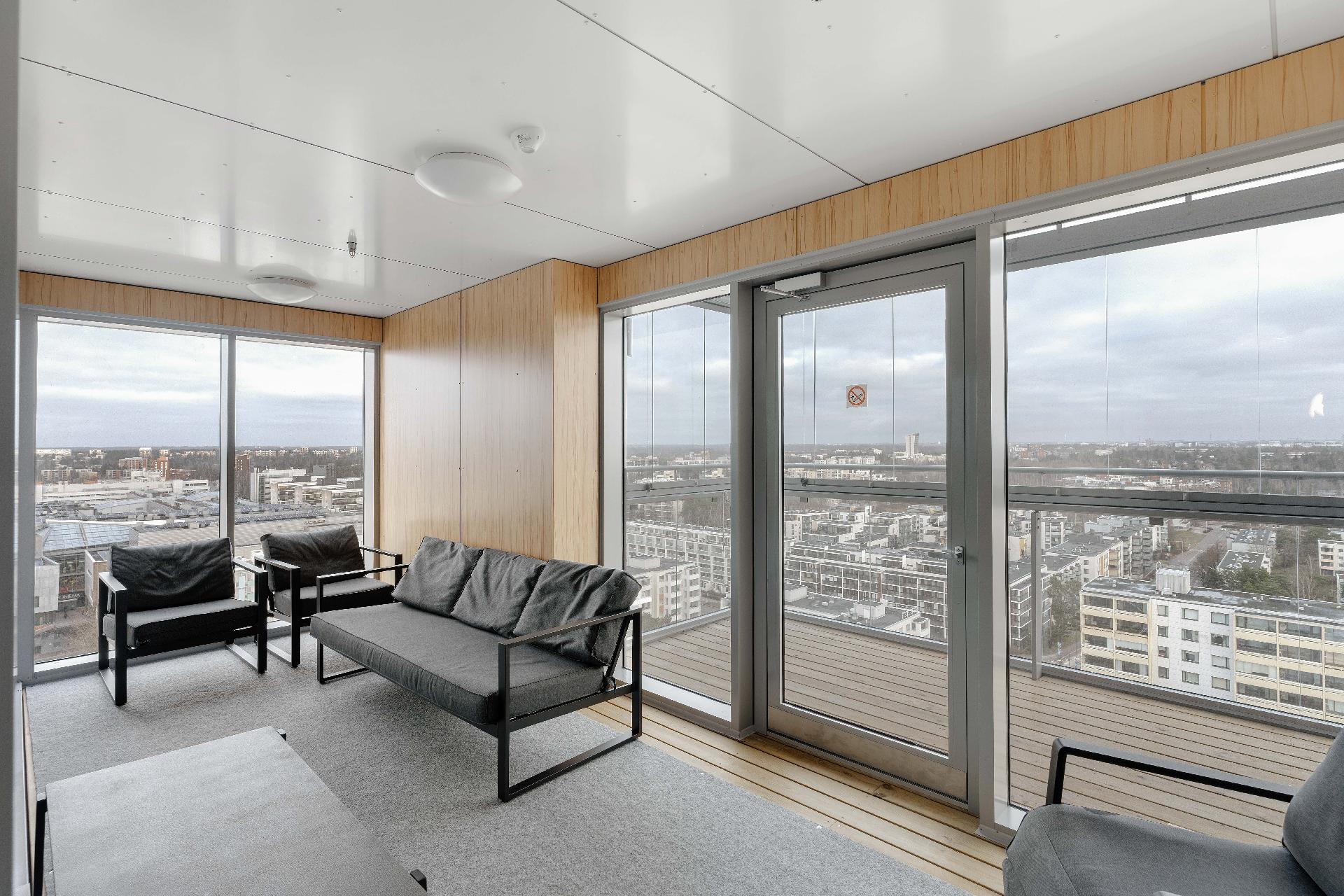 Yhtiön kerhotilat 16. kerroksessa on loistava lisä asumisviihtyvyyteen.