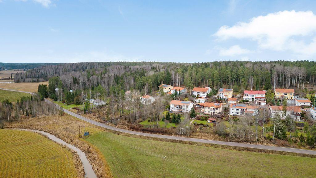 Aurinkorinne 24, Kirkonkylä, Nurmijärvi