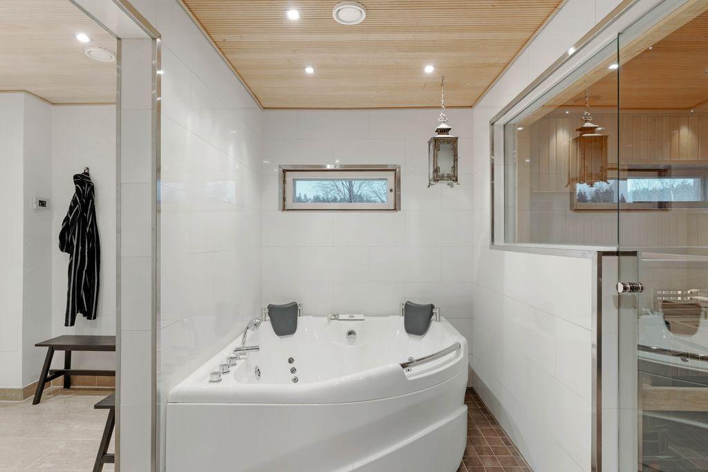 Aurinkorinne 24, Kirkonkylä, Nurmijärvi