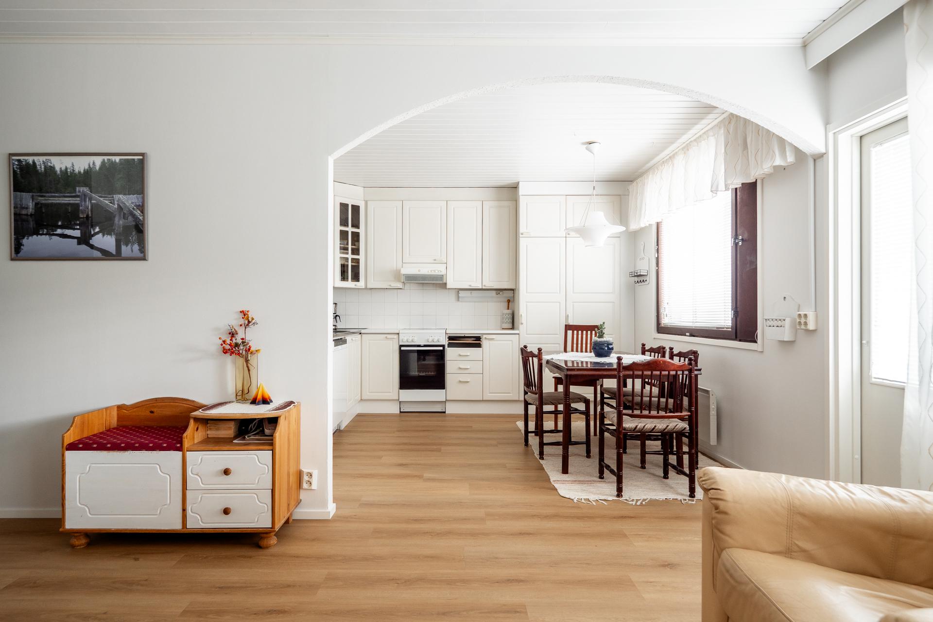 Välitie 2-4, Ristisuo, Kempele