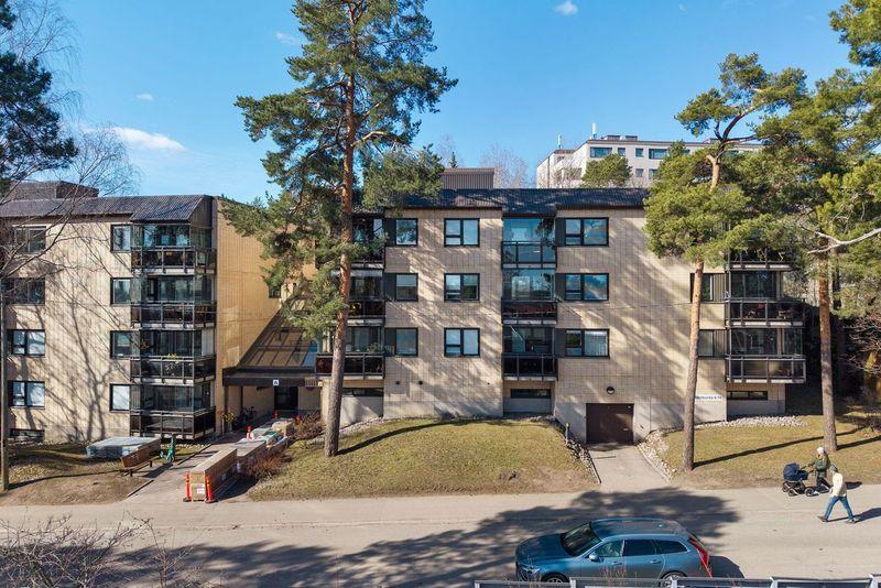 Kyläkirkontie 6-10, Pitäjänmäki, Helsinki