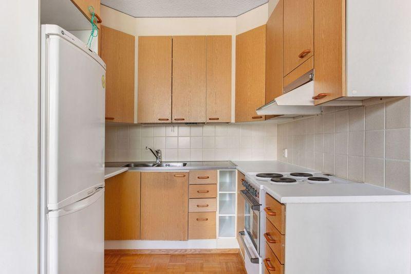 Kyläkirkontie 6-10, Pitäjänmäki, Helsinki