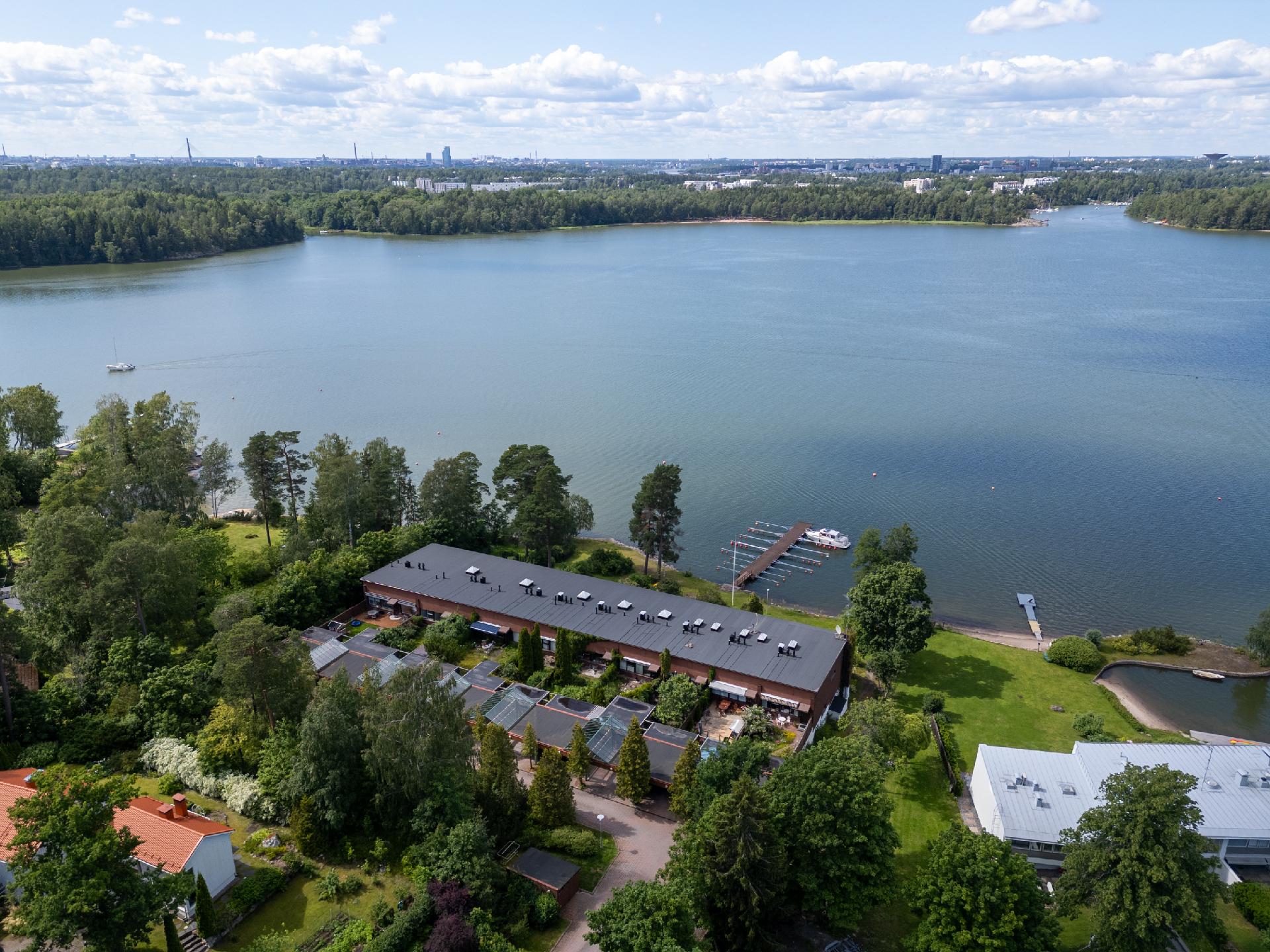 Puuskaniementie 44, Jollas, Helsinki