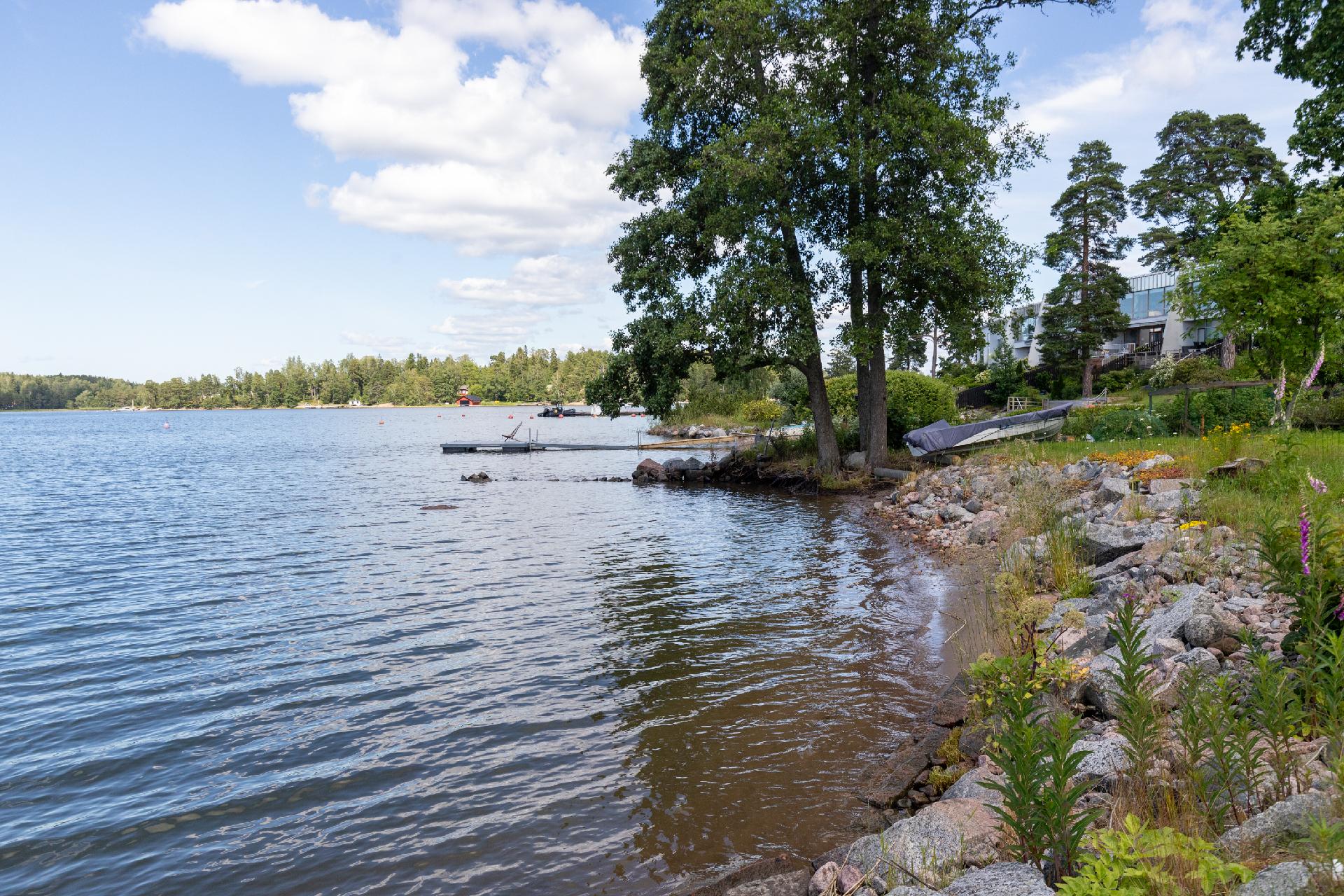 Puuskaniementie 44, Jollas, Helsinki