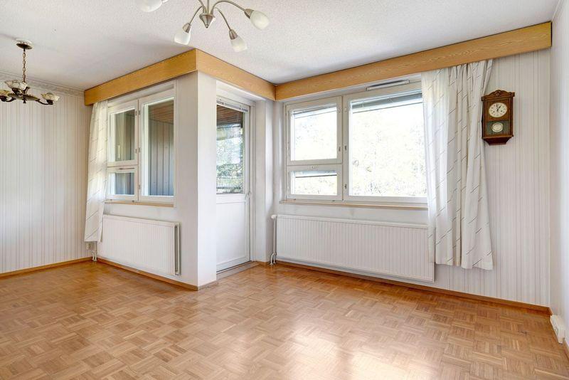 Kyläkirkontie 6-10, Pitäjänmäki, Helsinki