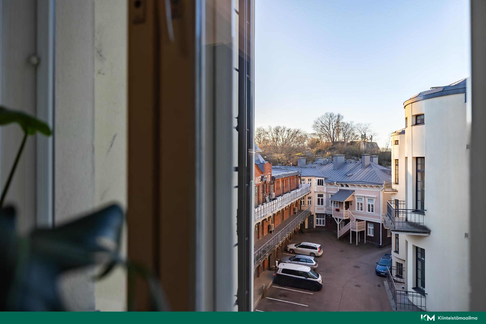 Näkymää Palotorninvuoren suuntaan