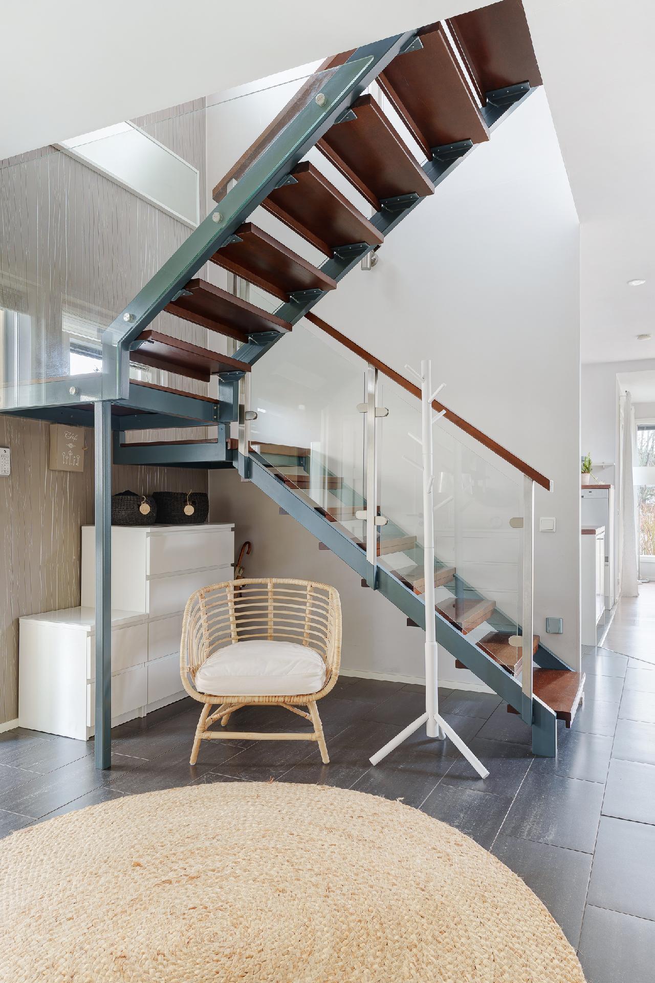 Opaalitie 8, Lasilaakso, Espoo