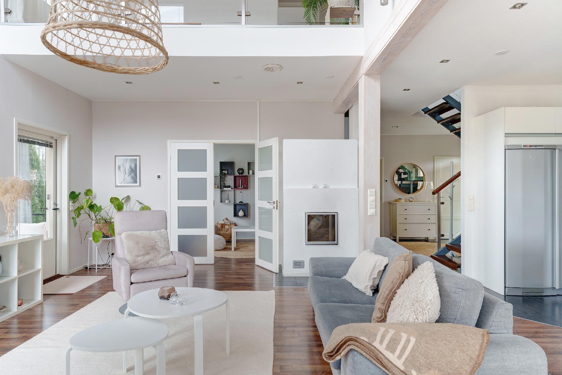 Opaalitie 8, Lasilaakso, Espoo