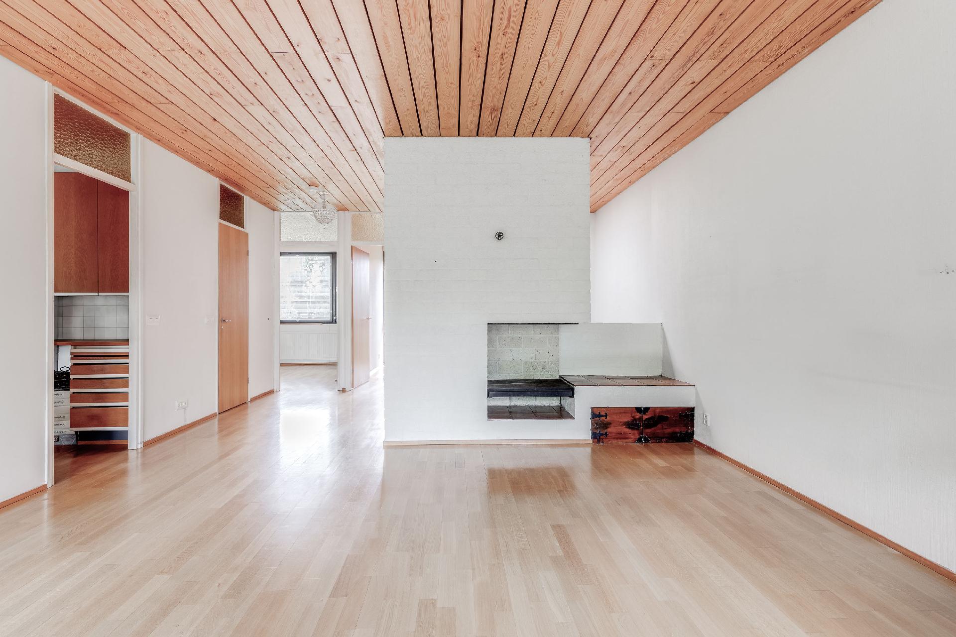 Välitalontie 23, Länsi-Pakila, Helsinki