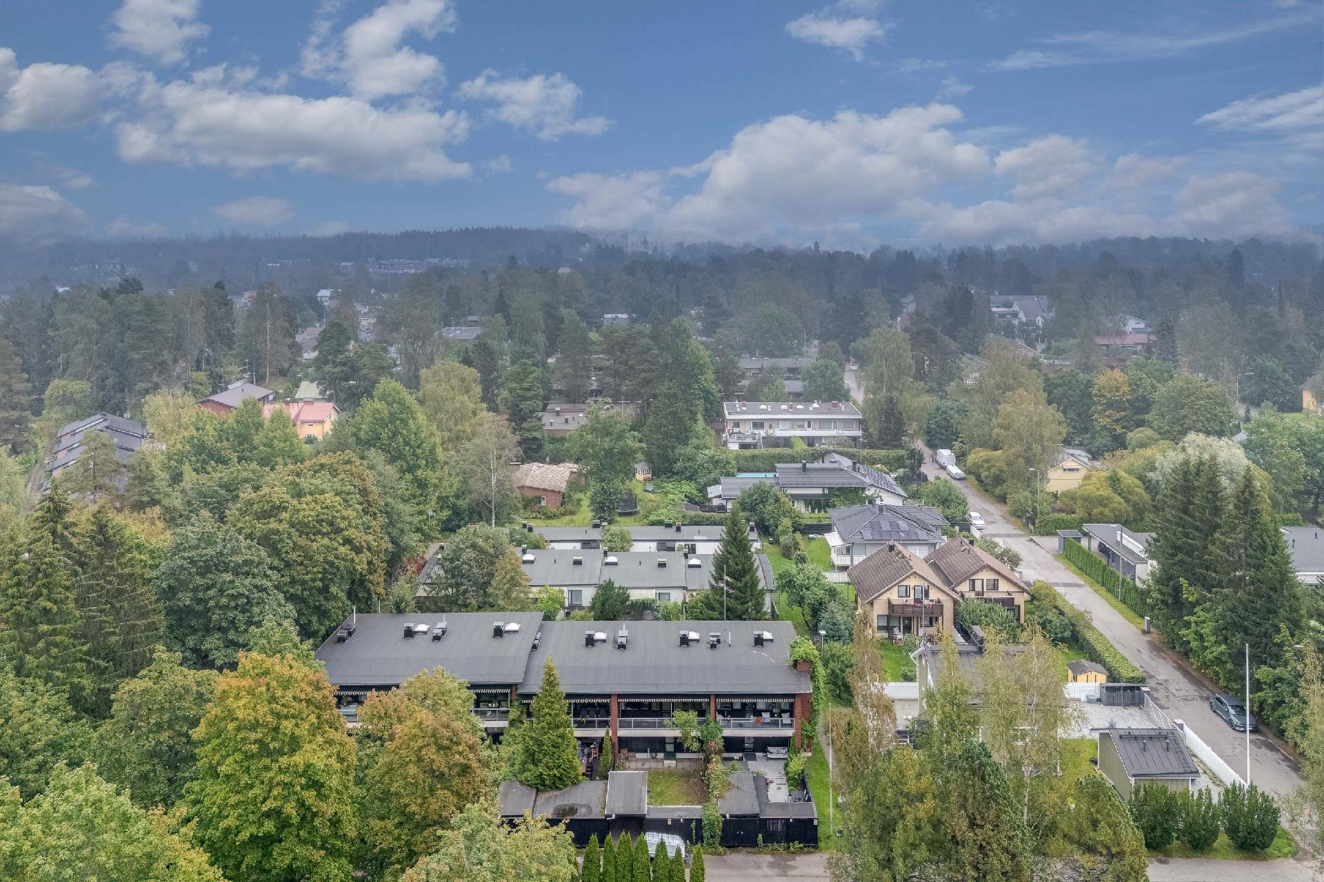 Välitalontie 23, Länsi-Pakila, Helsinki