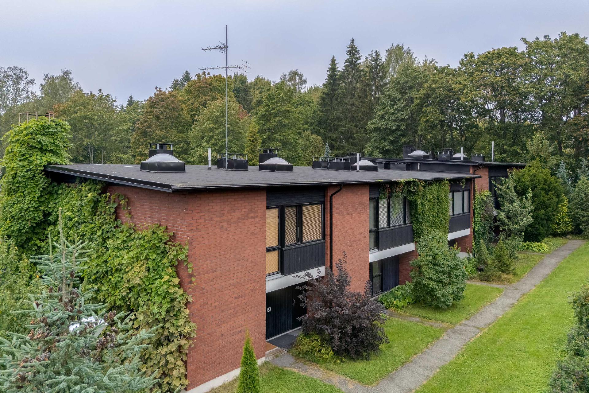 Välitalontie 23, Länsi-Pakila, Helsinki