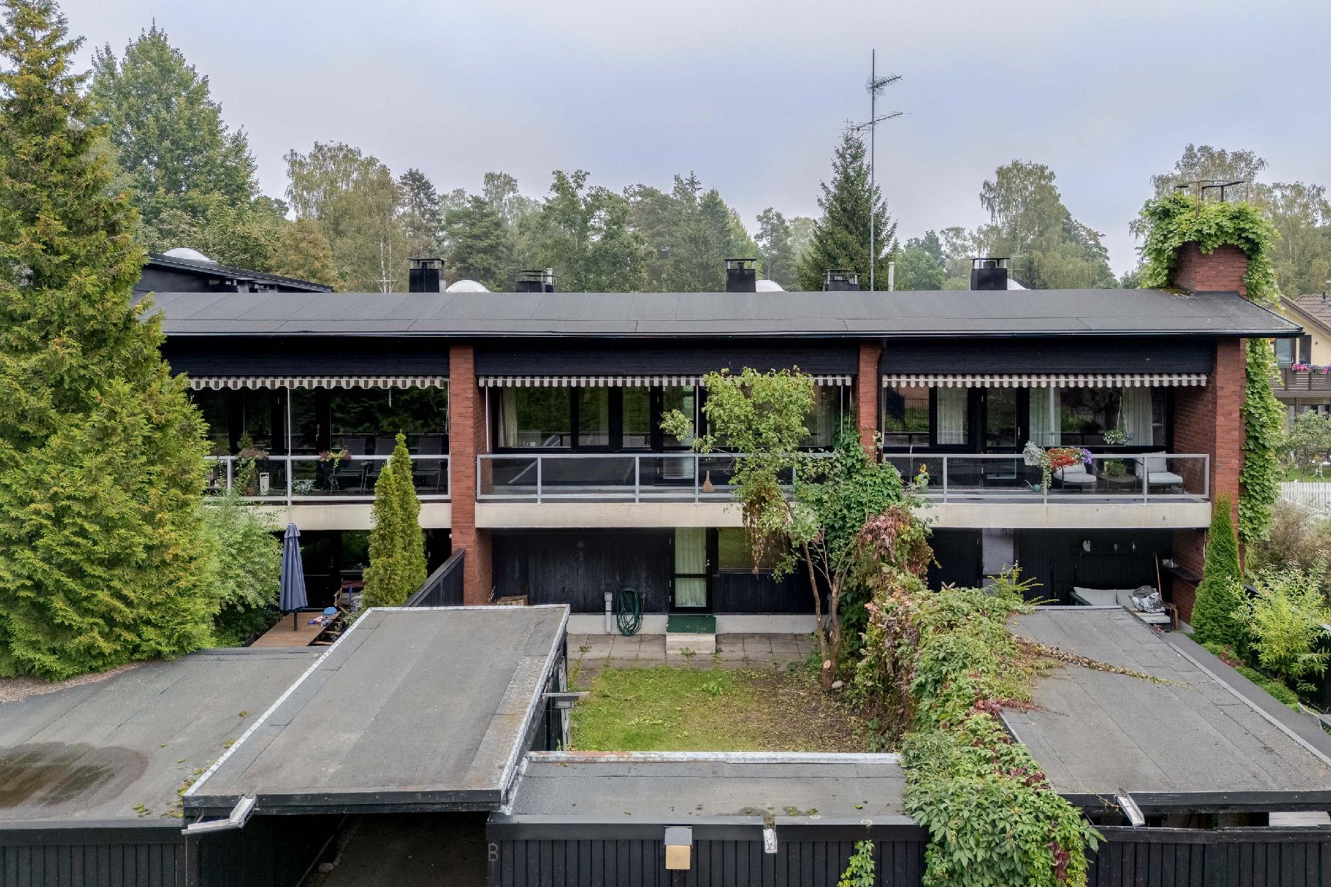 Välitalontie 23, Länsi-Pakila, Helsinki