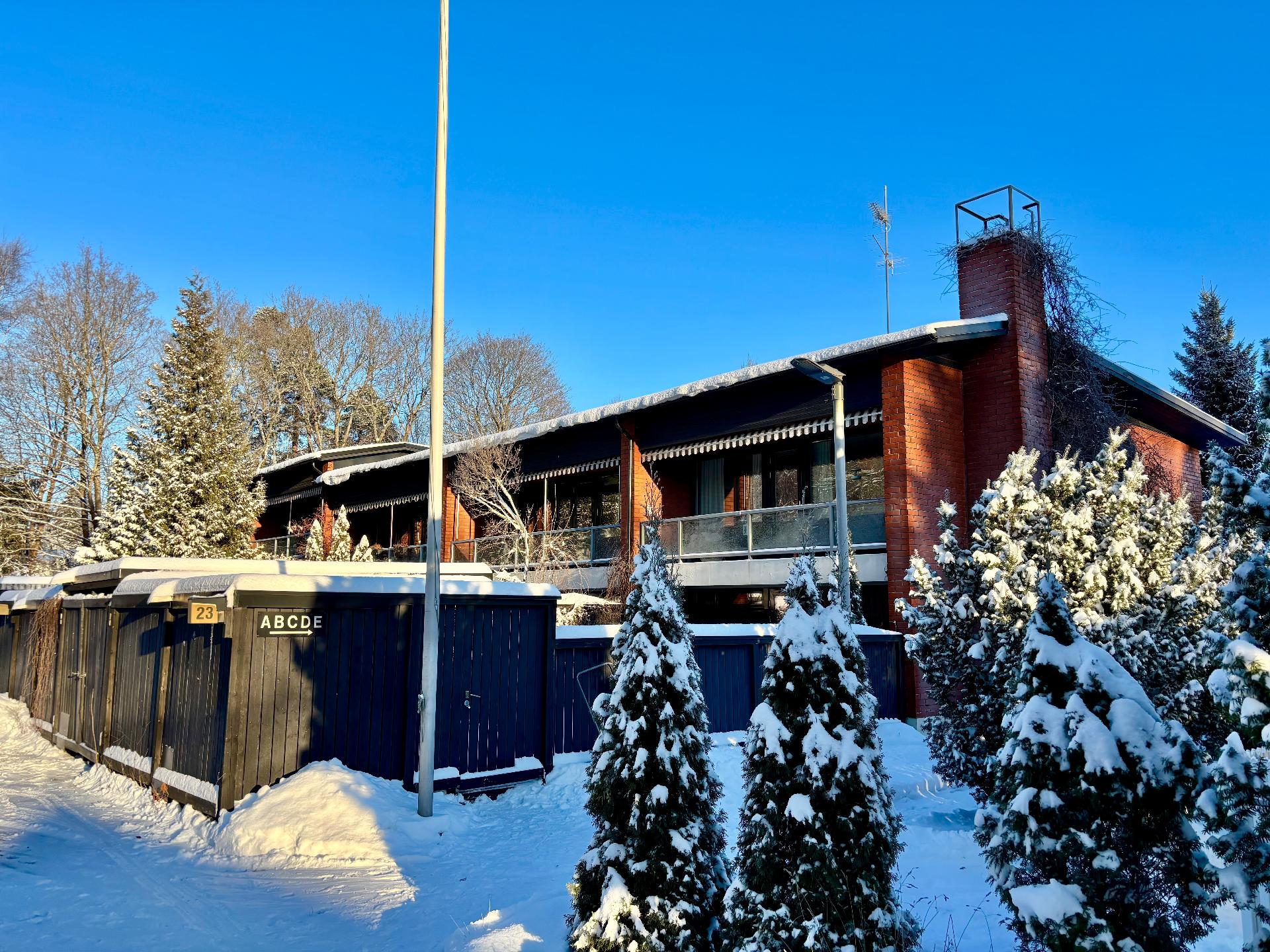 Välitalontie 23, Länsi-Pakila, Helsinki