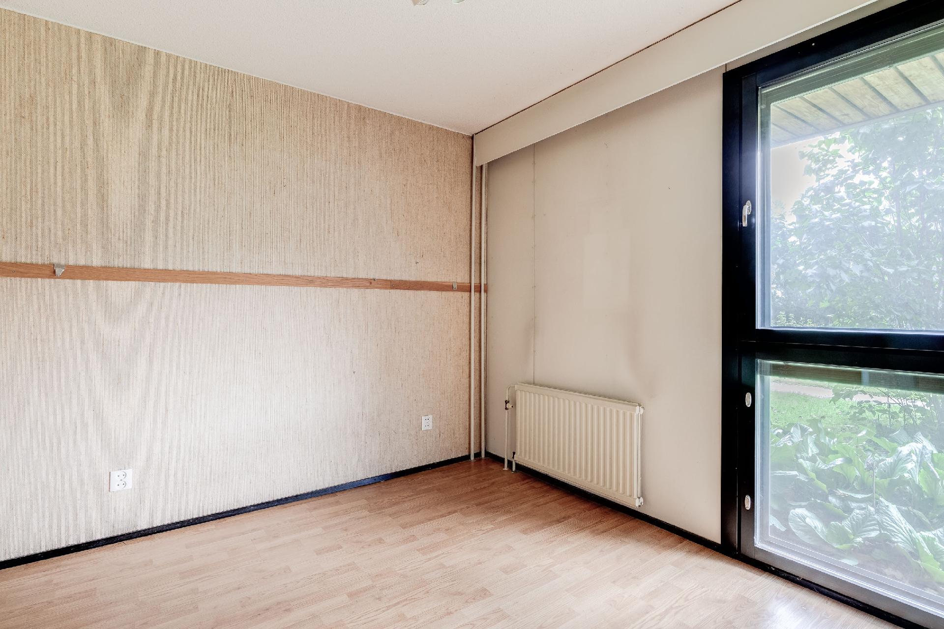 Välitalontie 23, Länsi-Pakila, Helsinki