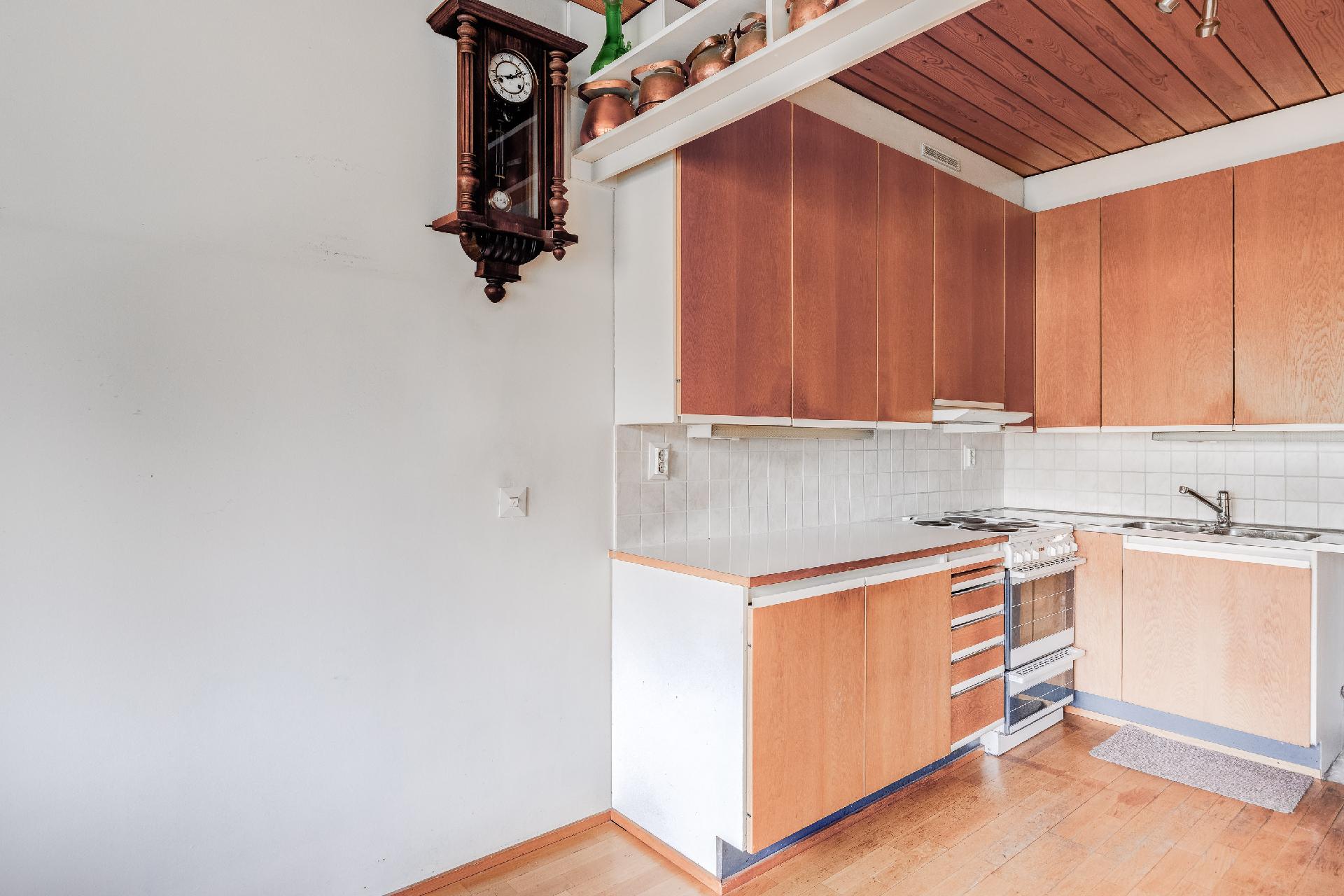 Välitalontie 23, Länsi-Pakila, Helsinki